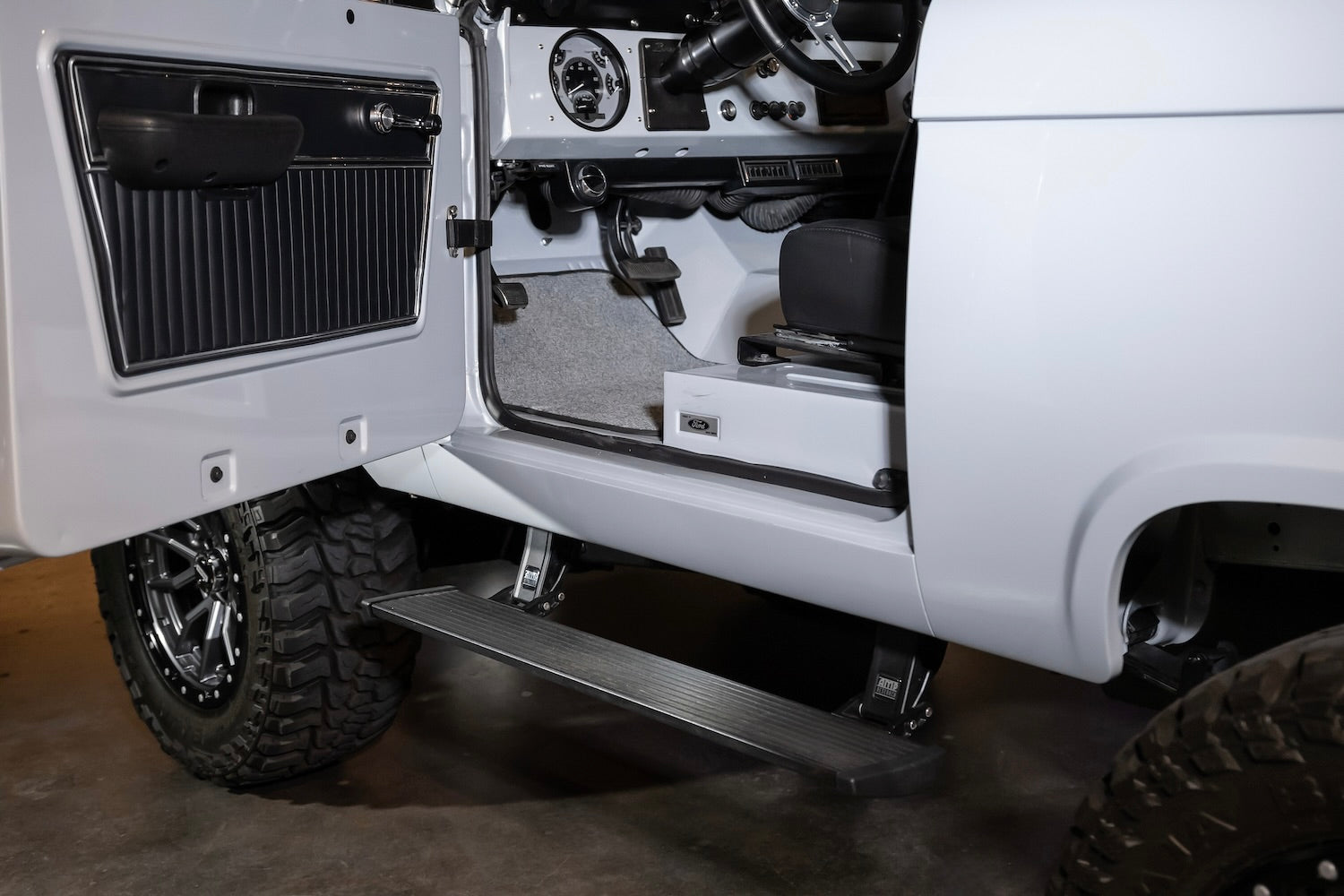 1971 Ford Bronco | Porsche Ice Grey Metallic