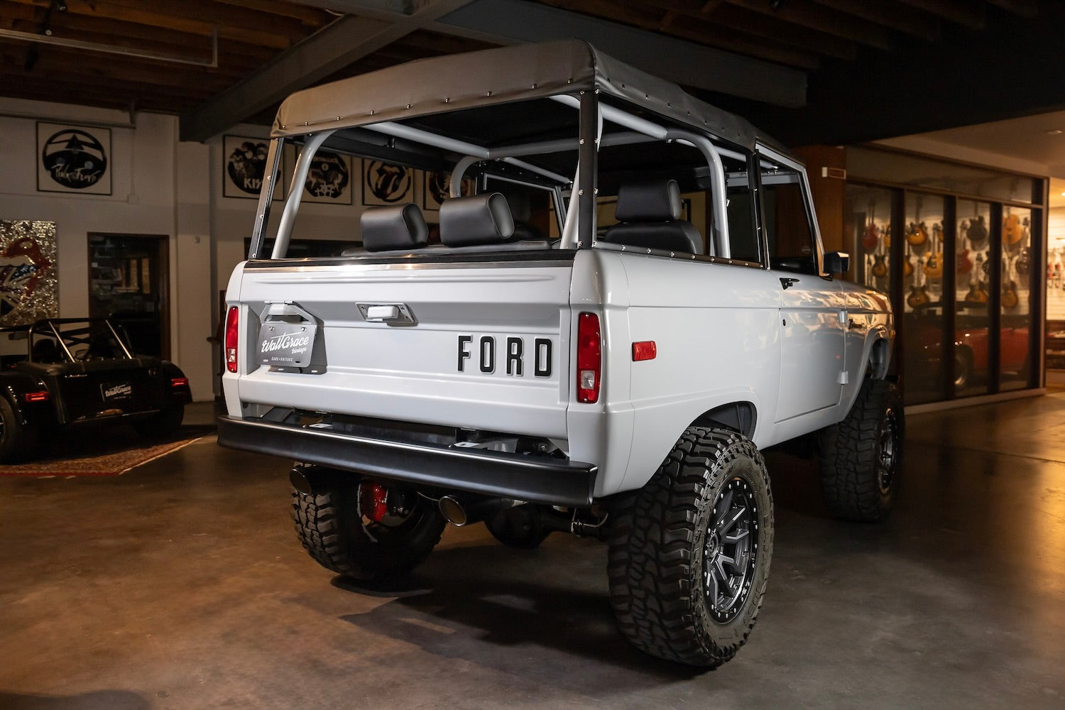 1971 Ford Bronco | Porsche Ice Grey Metallic