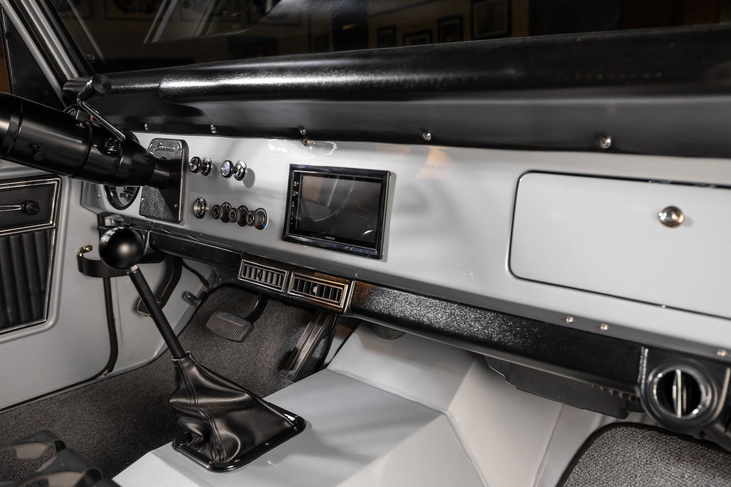 1971 Ford Bronco | Porsche Ice Grey Metallic