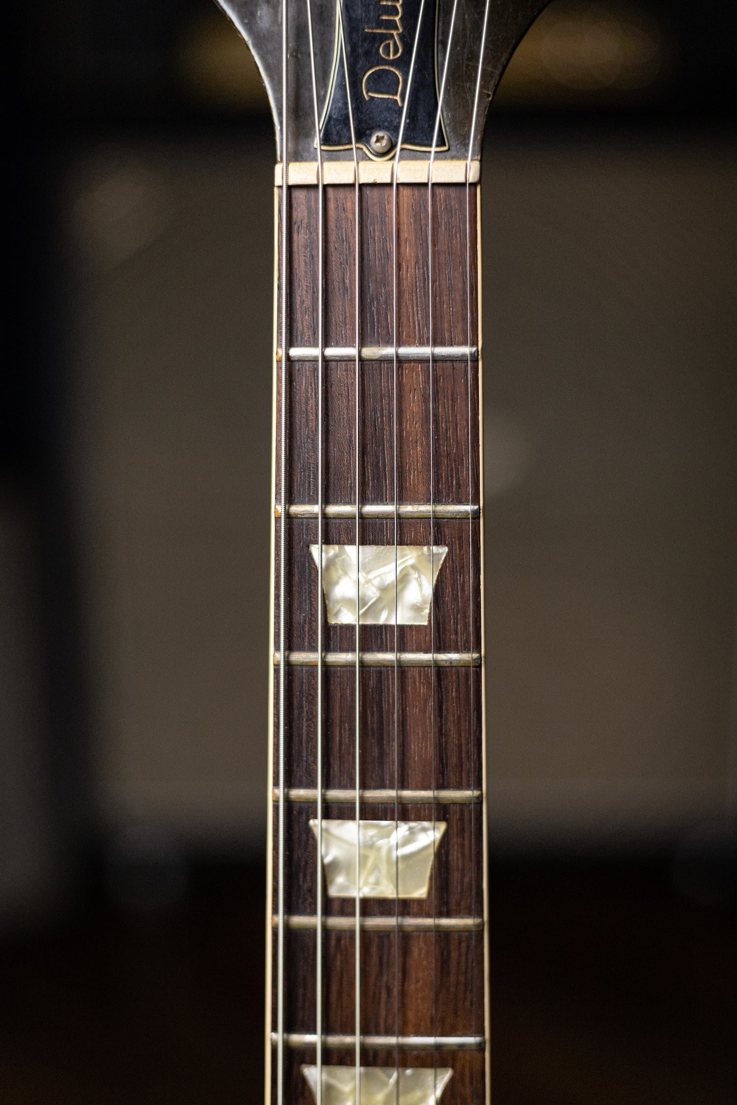 1973 Gibson Les Paul Deluxe Electric Guitar - Goldtop