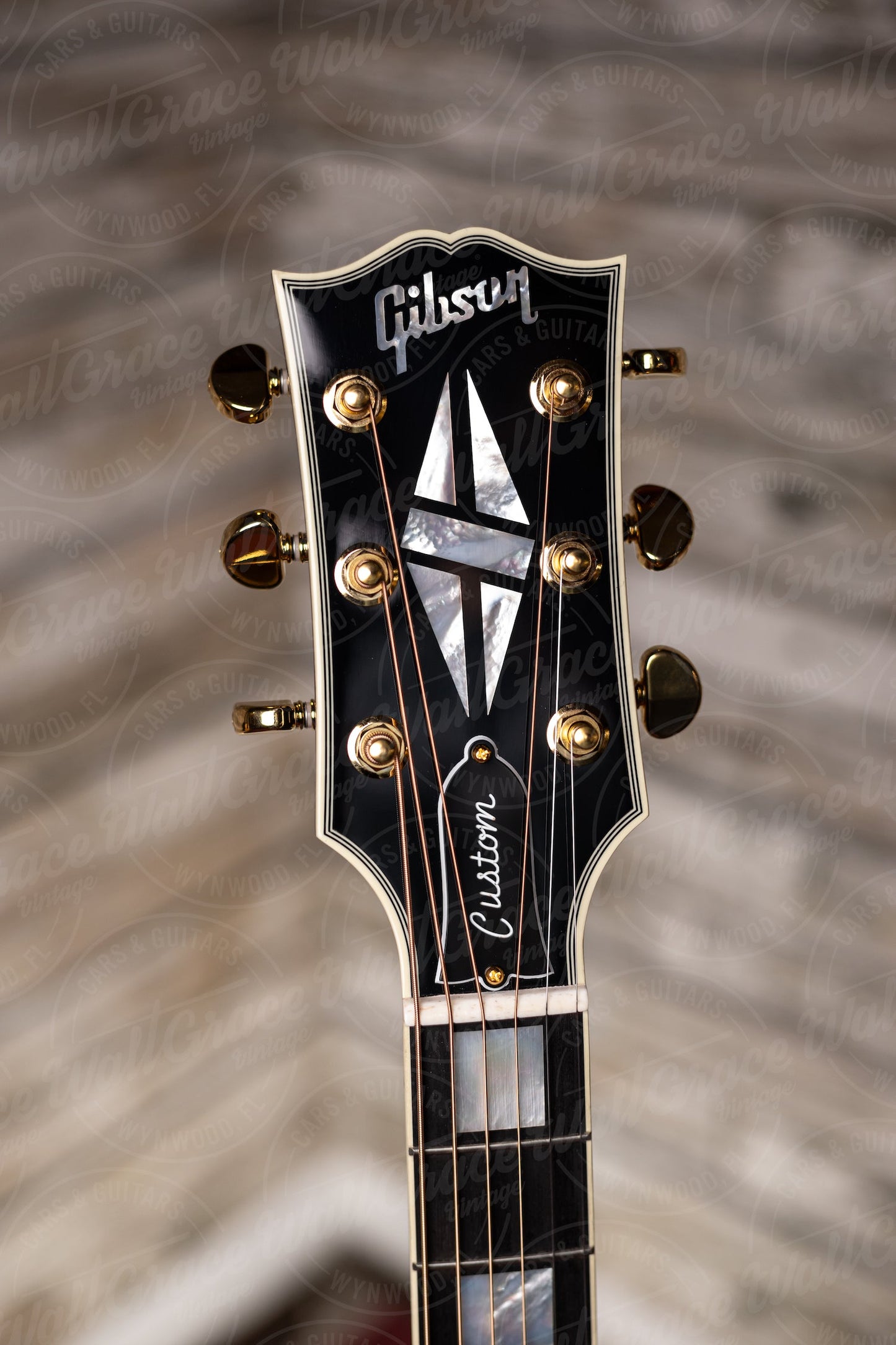 Gibson Custom Shop Hummingbird Custom Acoustic-Electric Guitar - Ebony