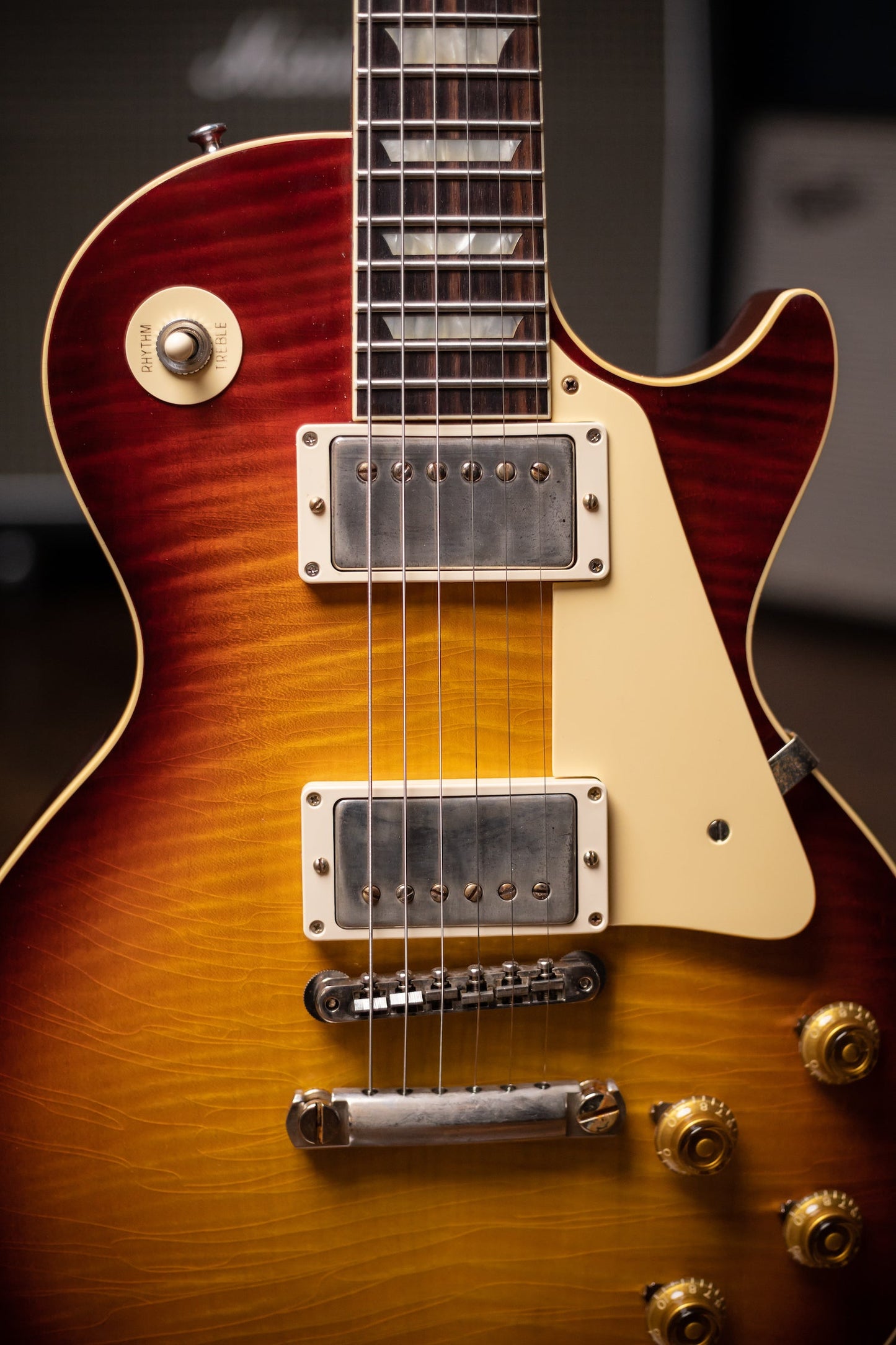 Gibson Custom Shop Murphy Lab 1959 Les Paul Standard Reissue Ultra Light Aged Electric Guitar - Factory Burst
