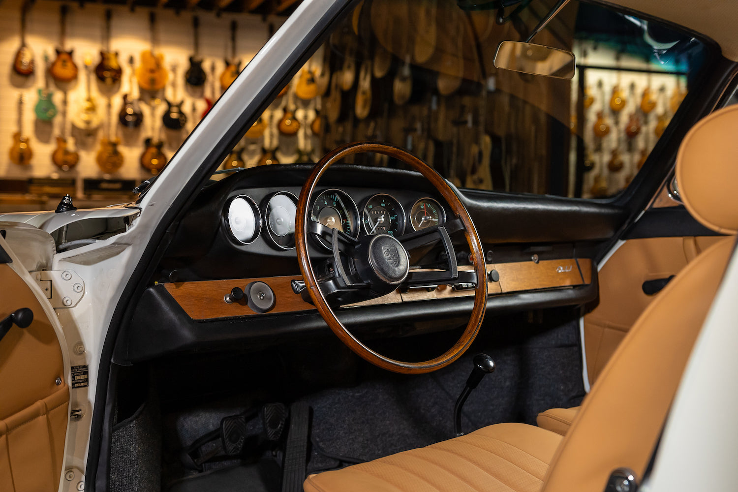 1965 Porsche 911 | Light Ivory
