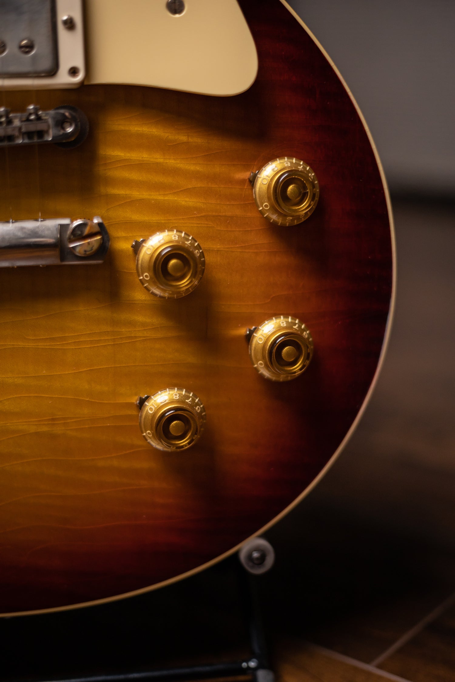 Gibson Custom Shop Murphy Lab 1959 Les Paul Standard Reissue Ultra Light Aged Electric Guitar - Factory Burst