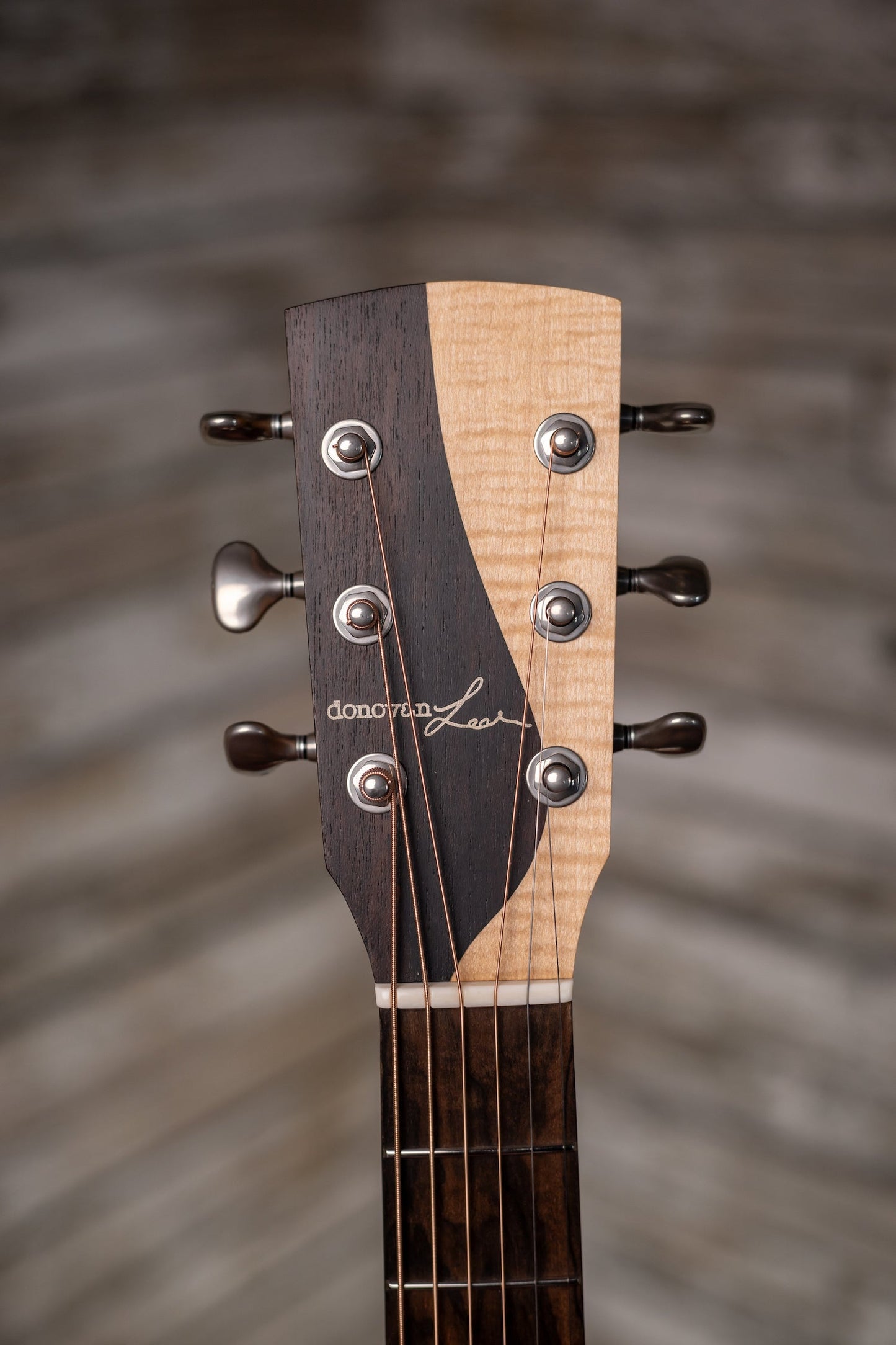 Donovan Leah Guitars Caroline Benchmark Acoustic Guitar - Natural