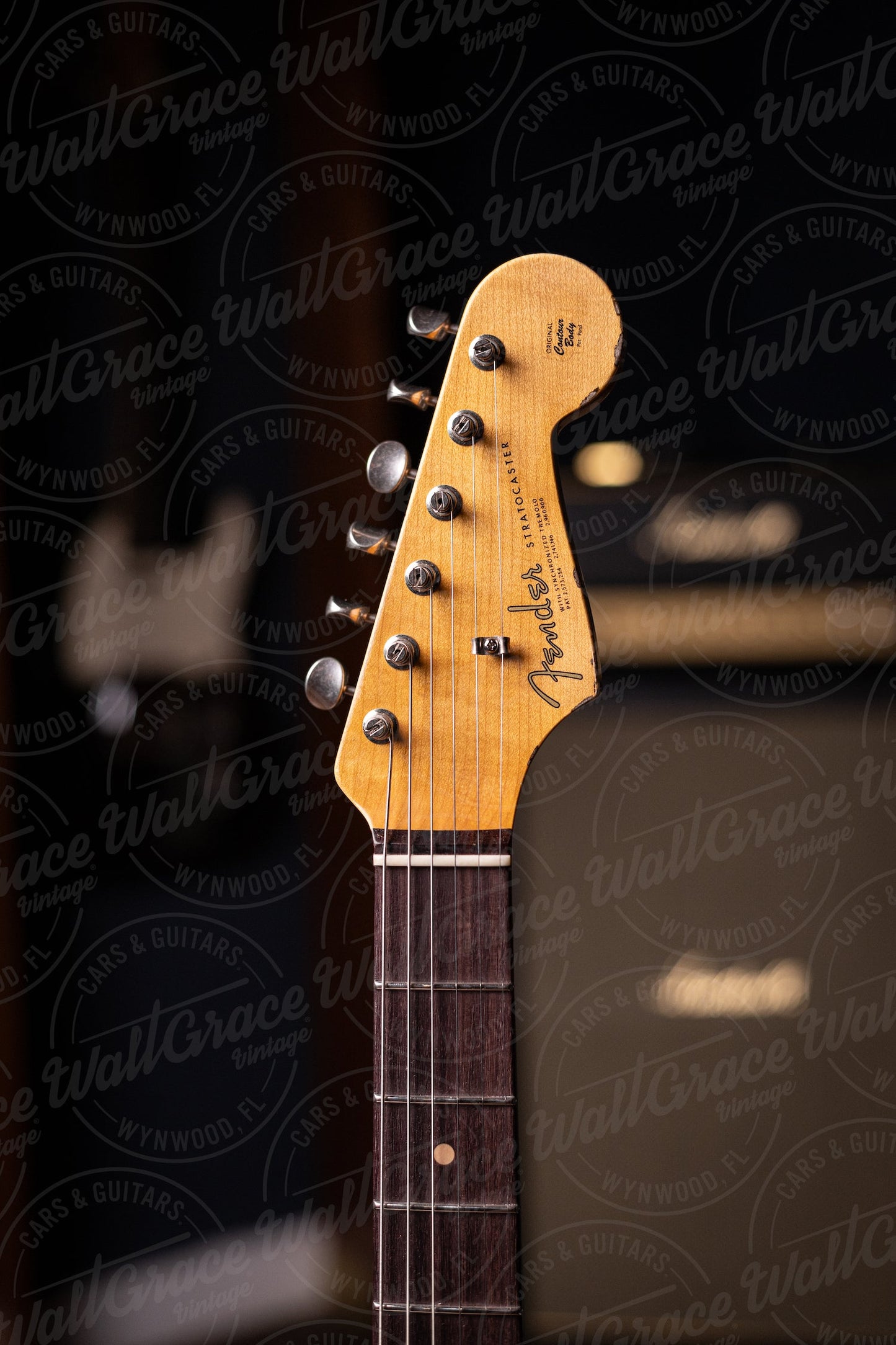 Fender Custom Shop Late 1962 Stratocaster® Relic® with Closet Classic Hardware Electric Guitar - Super Faded Aged Shell Pink