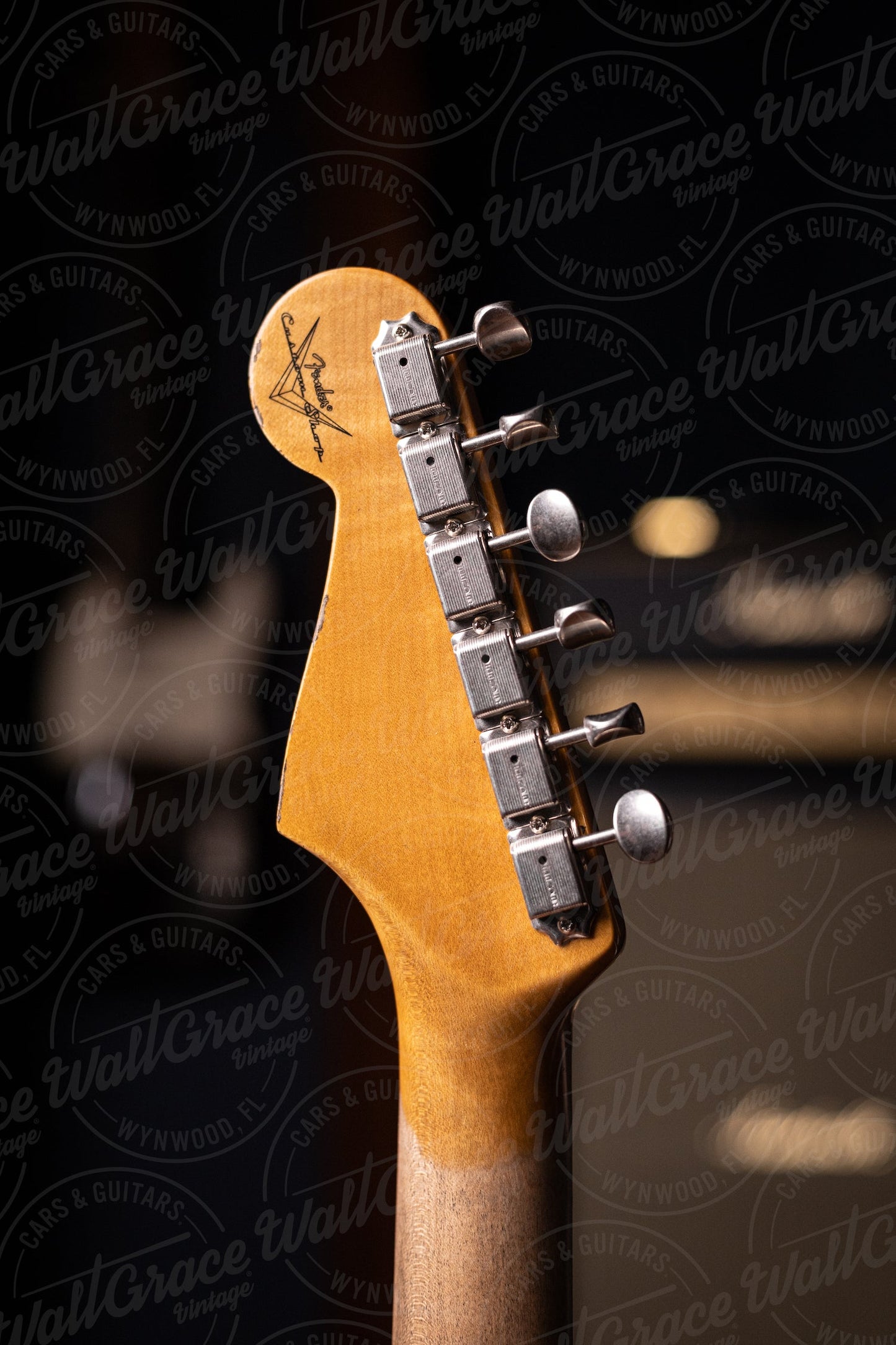 Fender Custom Shop Late 1962 Stratocaster® Relic® with Closet Classic Hardware Electric Guitar - Super Faded Aged Shell Pink