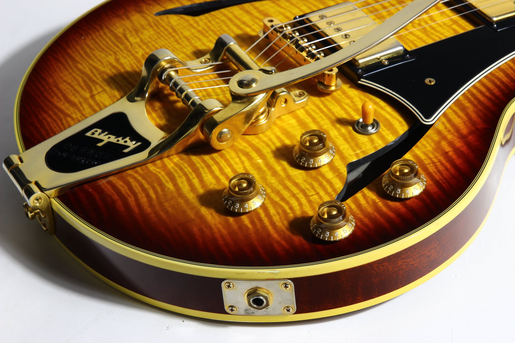 2005 Gibson Custom Shop Johnny A Signature - Ebony Board, Sunset Glow Sunburst, Bigsby es-355, l-4ces