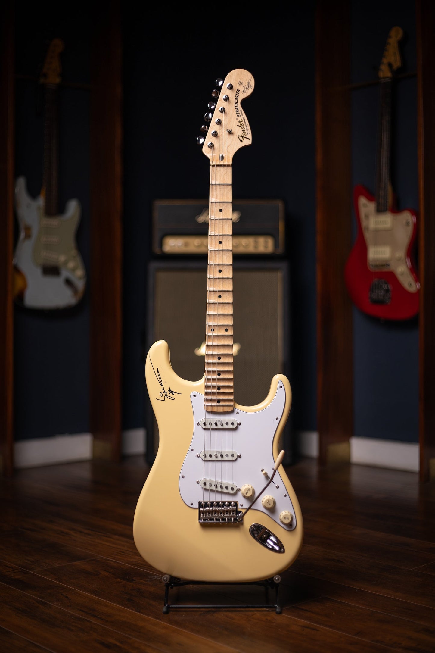 2019 Fender YJM Yngwie Malmsteen Stratocaster - Vintage White + Fender Yngwie Malmsteen Overdrive Pedal Signed Set