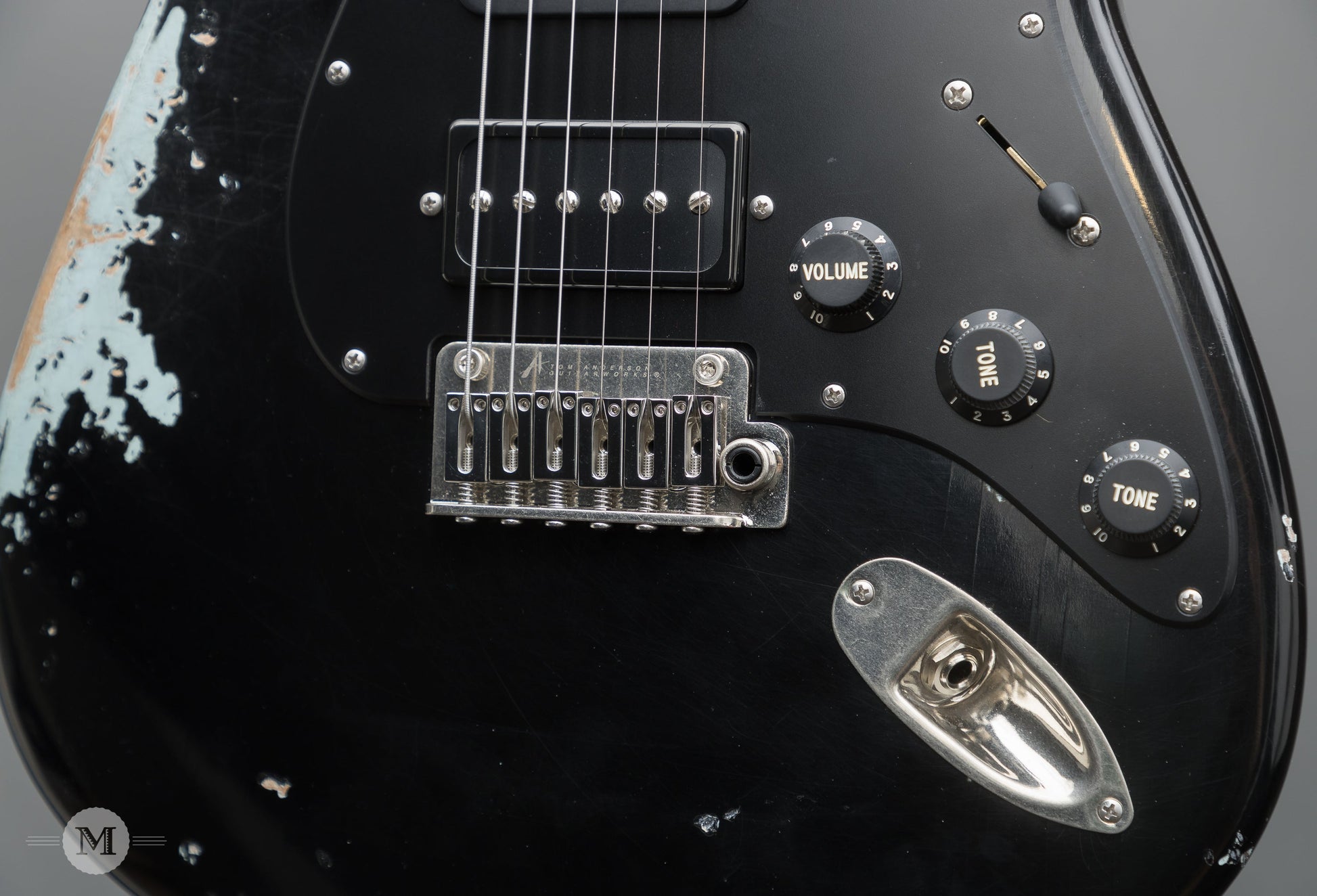 Tom Anderson Electric Guitars - Icon Classic - Black over Sonic Blue In-Distress Level 3