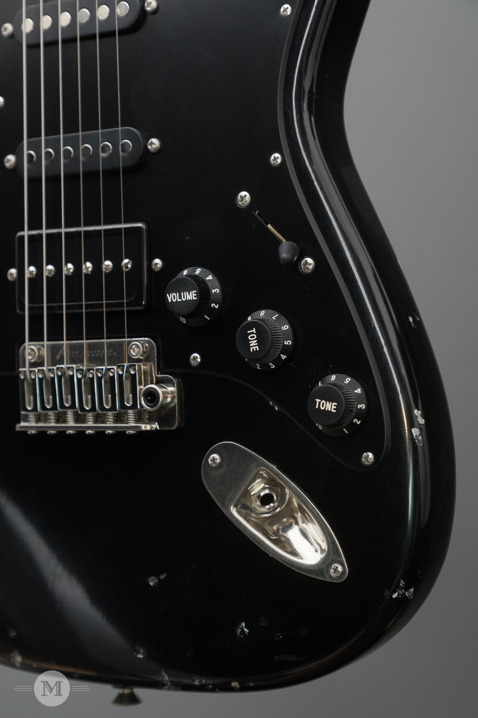Tom Anderson Electric Guitars - Icon Classic - Black over Sonic Blue In-Distress Level 3