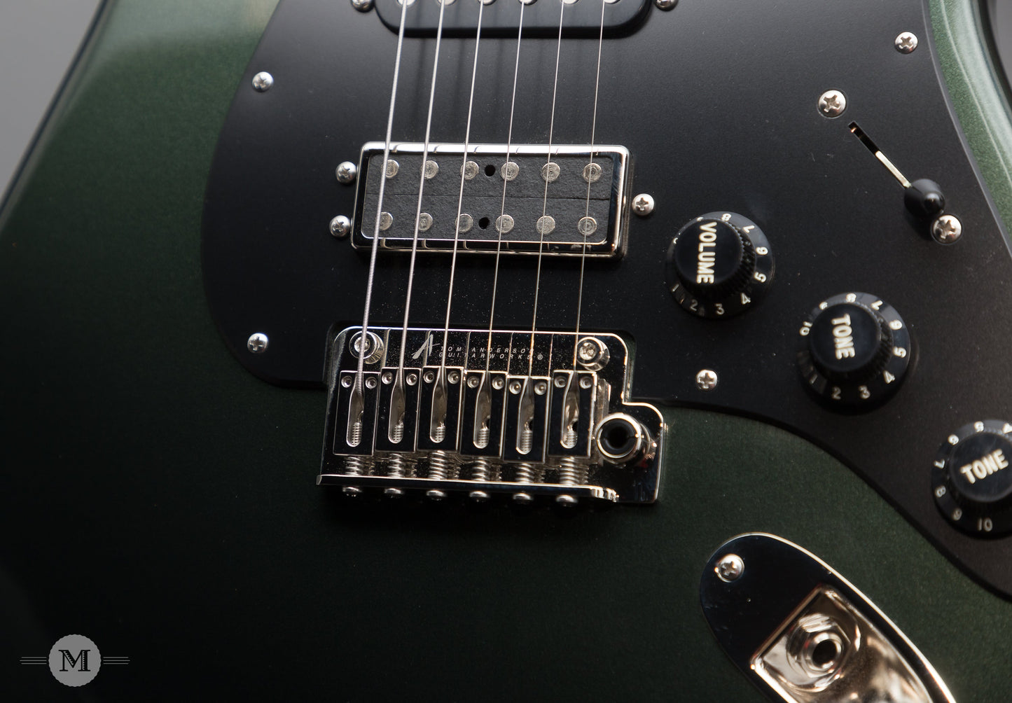 Tom Anderson Guitars - Icon Classic In-Distress - Level 0 - Bullitt Green