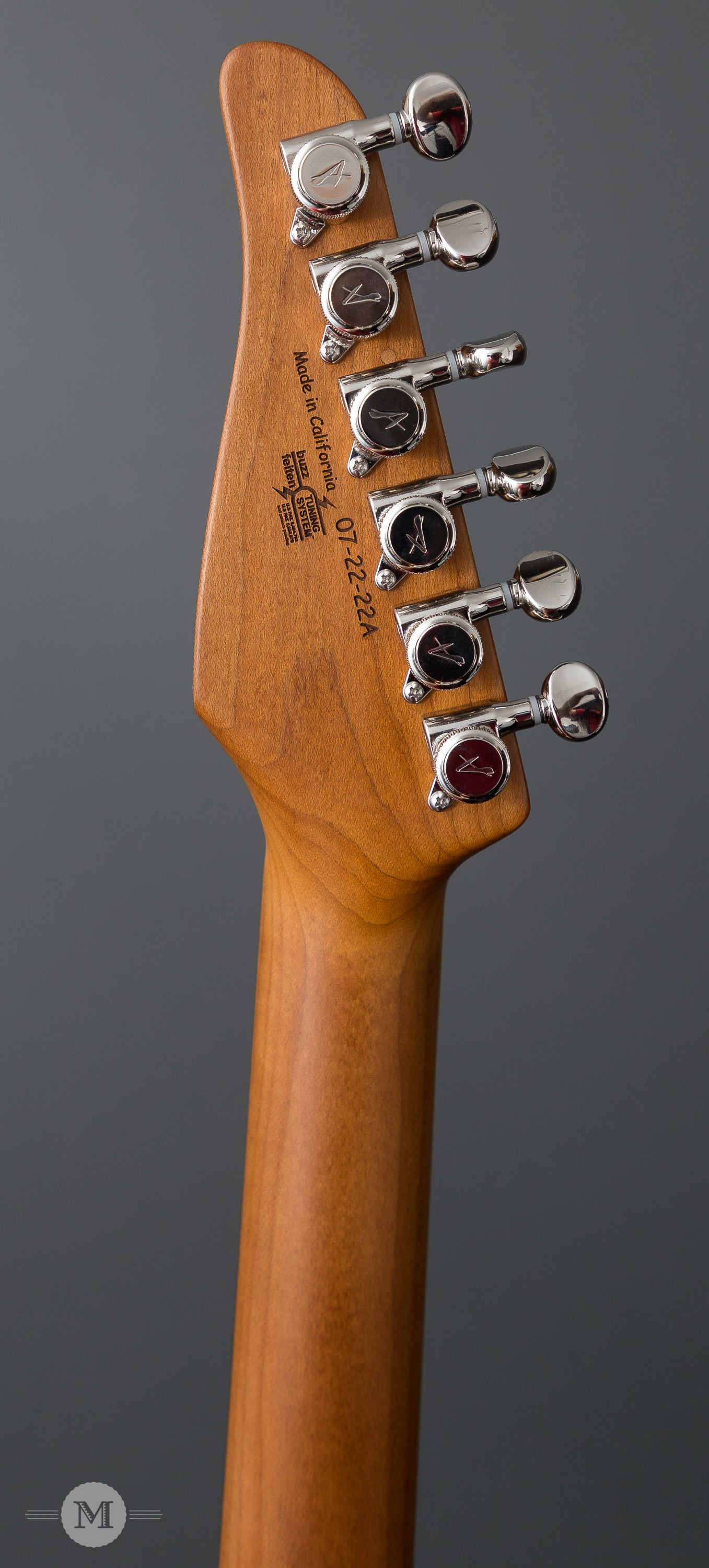 Tom Anderson Guitars - Icon Classic In-Distress - Level 0 - Bullitt Green