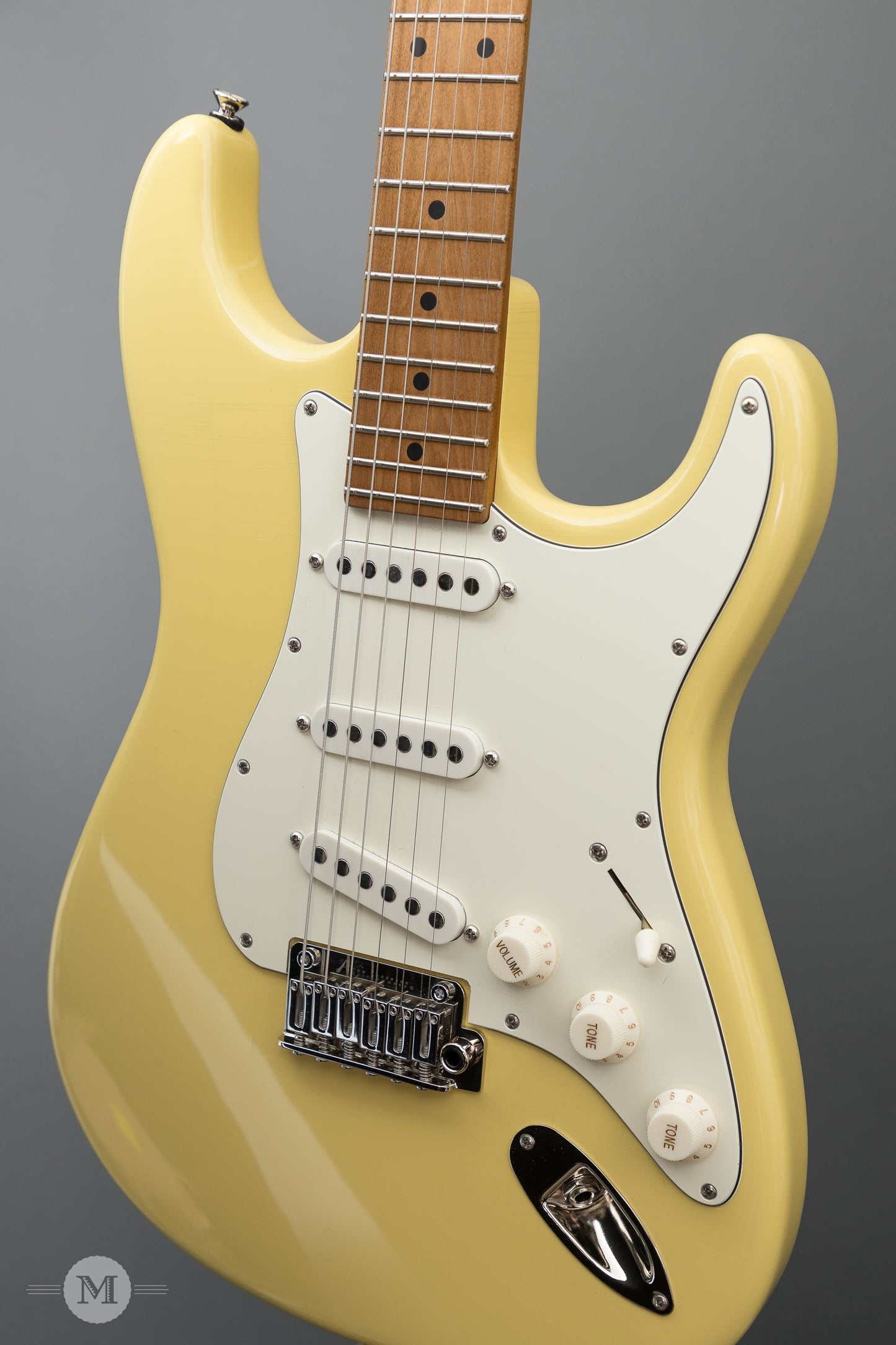Tom Anderson Electric Guitars - Icon Classic - Mellow Yellow - Distress Level 1