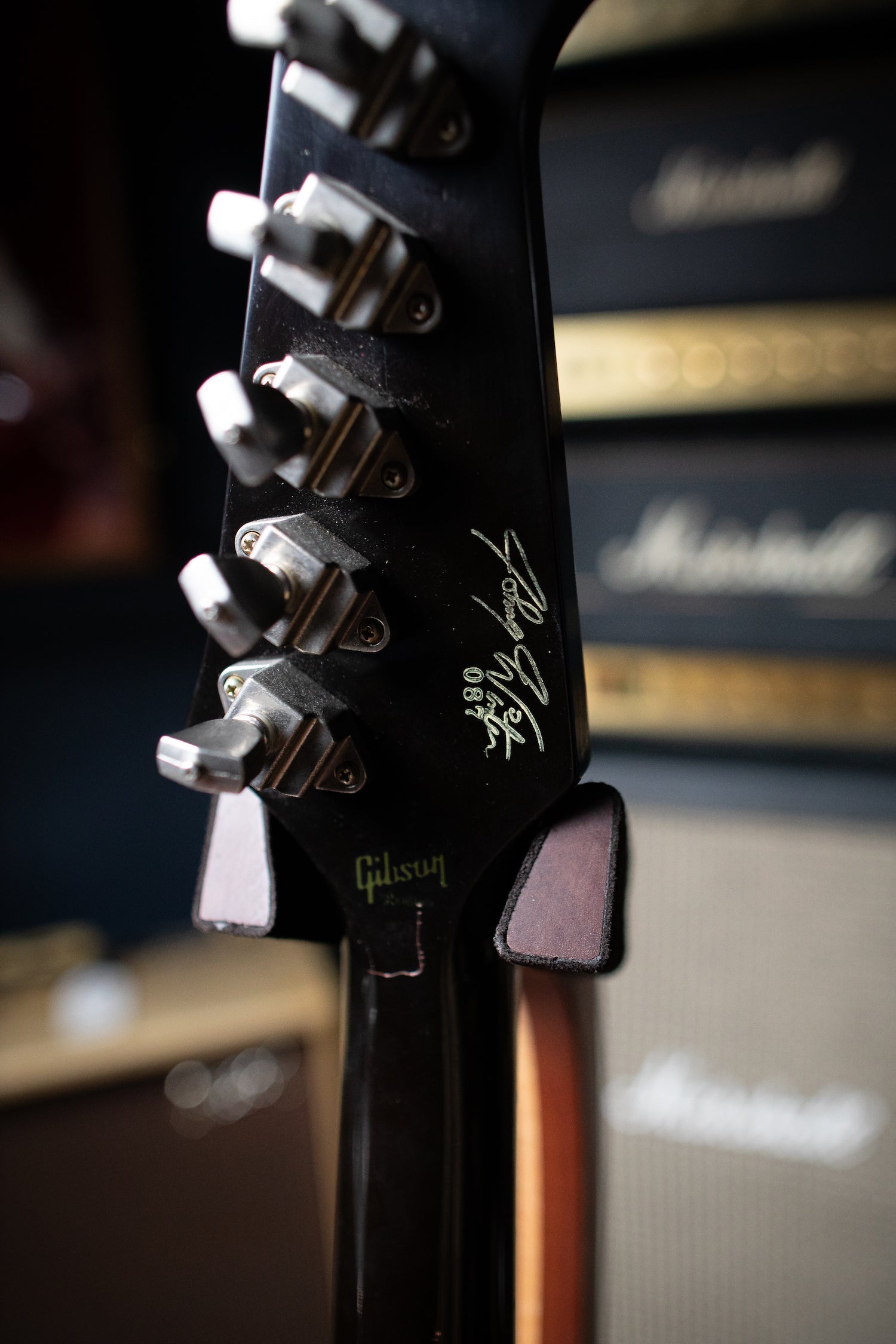 2009 Gibson Custom Shop Signature Johnny Winter '63 Firebird V Aged Electric Guitar - Vintage Sunburst
