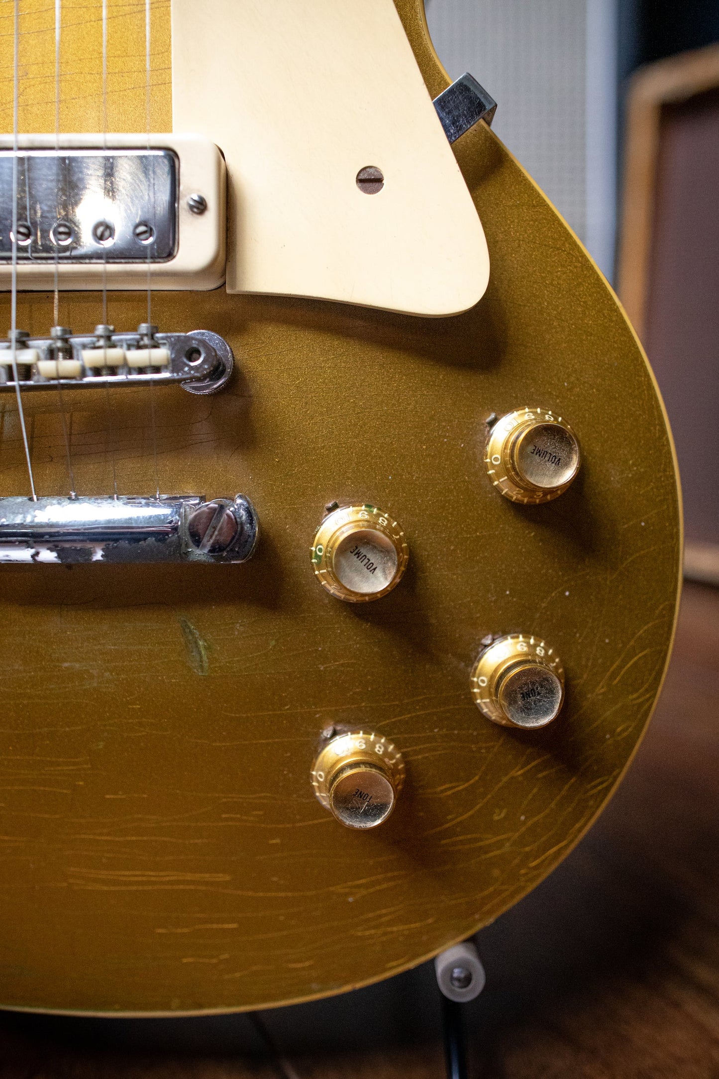 1969 Gibson Les Paul Goldtop Deluxe Electric Guitar