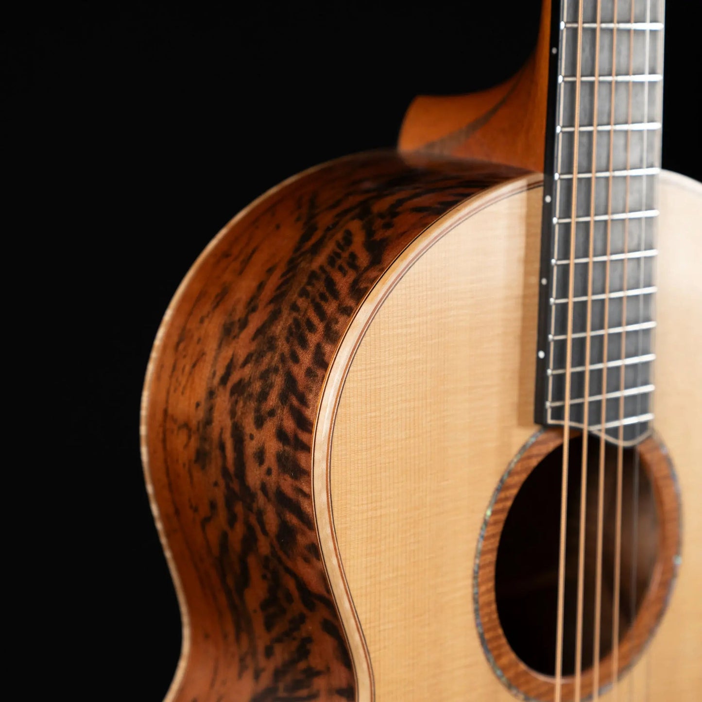 2019 Lowden S-50 Winter Limited Edition - Tiger Myrtle - one of 25