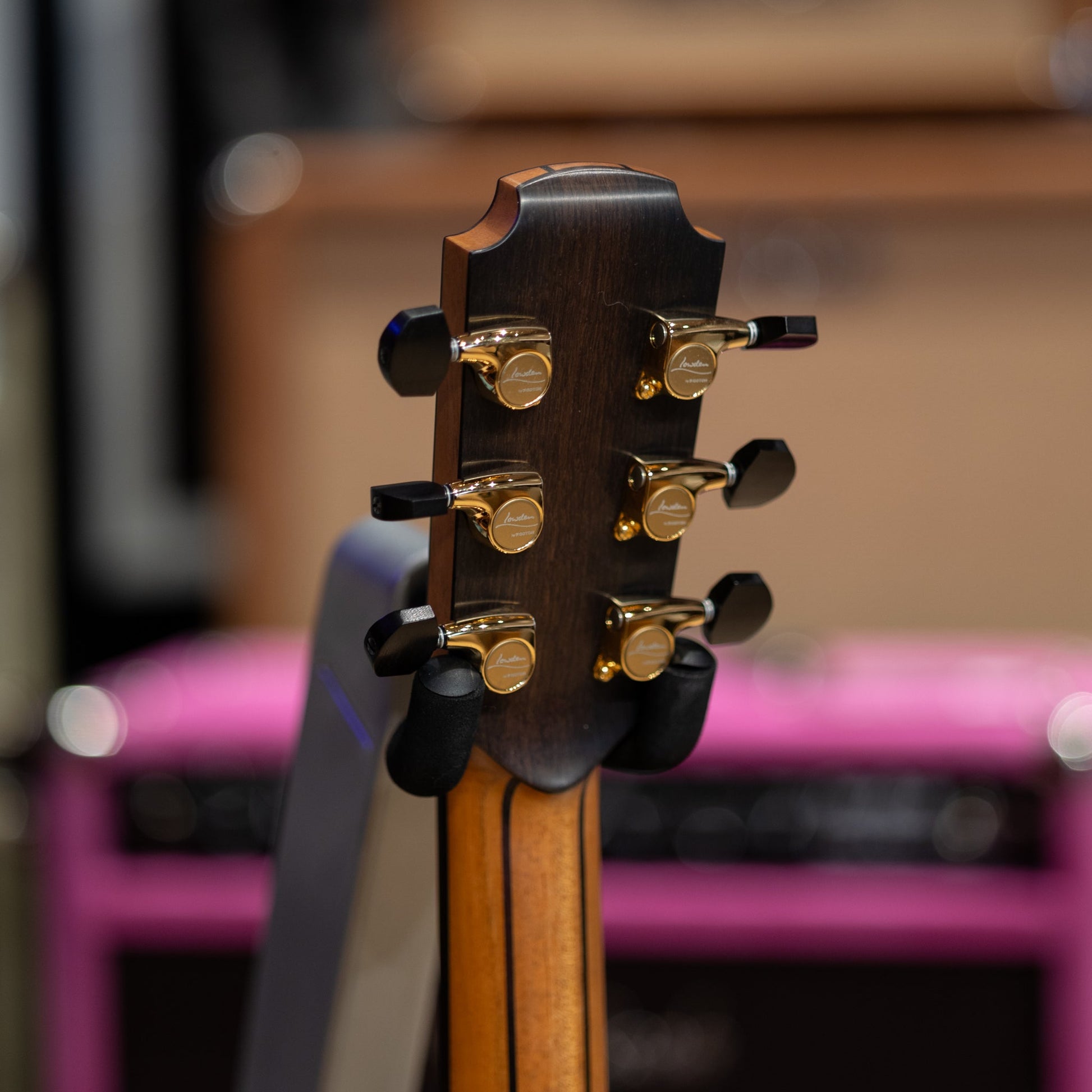 Lowden F50 Indian Rosewood/Sinker Redwood
