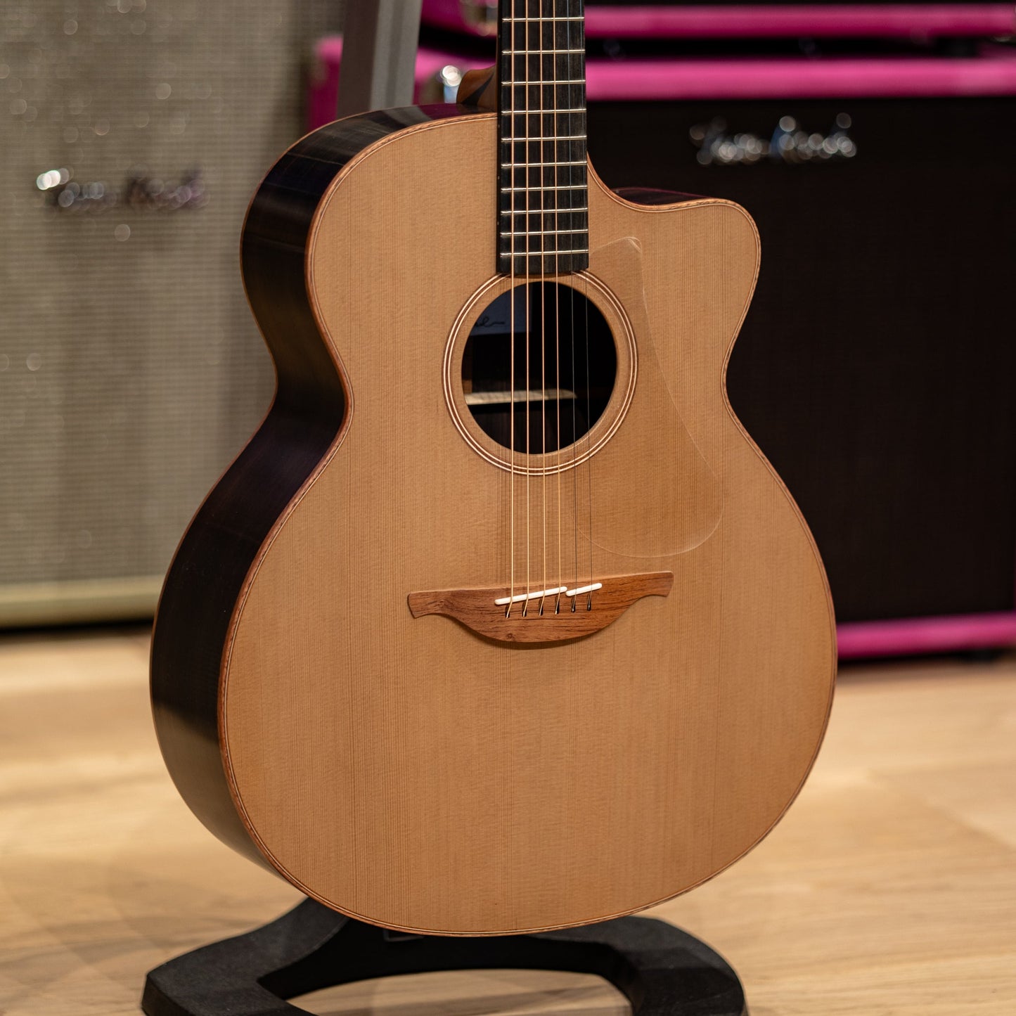 Lowden O25C Indian Rosewood/Red Cedar