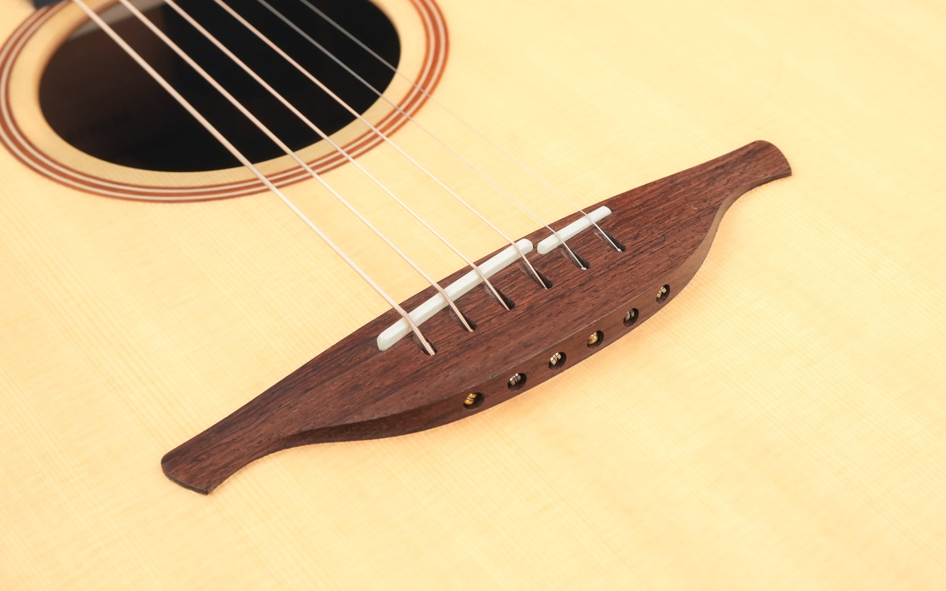 Lowden O32C 50th Anniversary Edition 2024