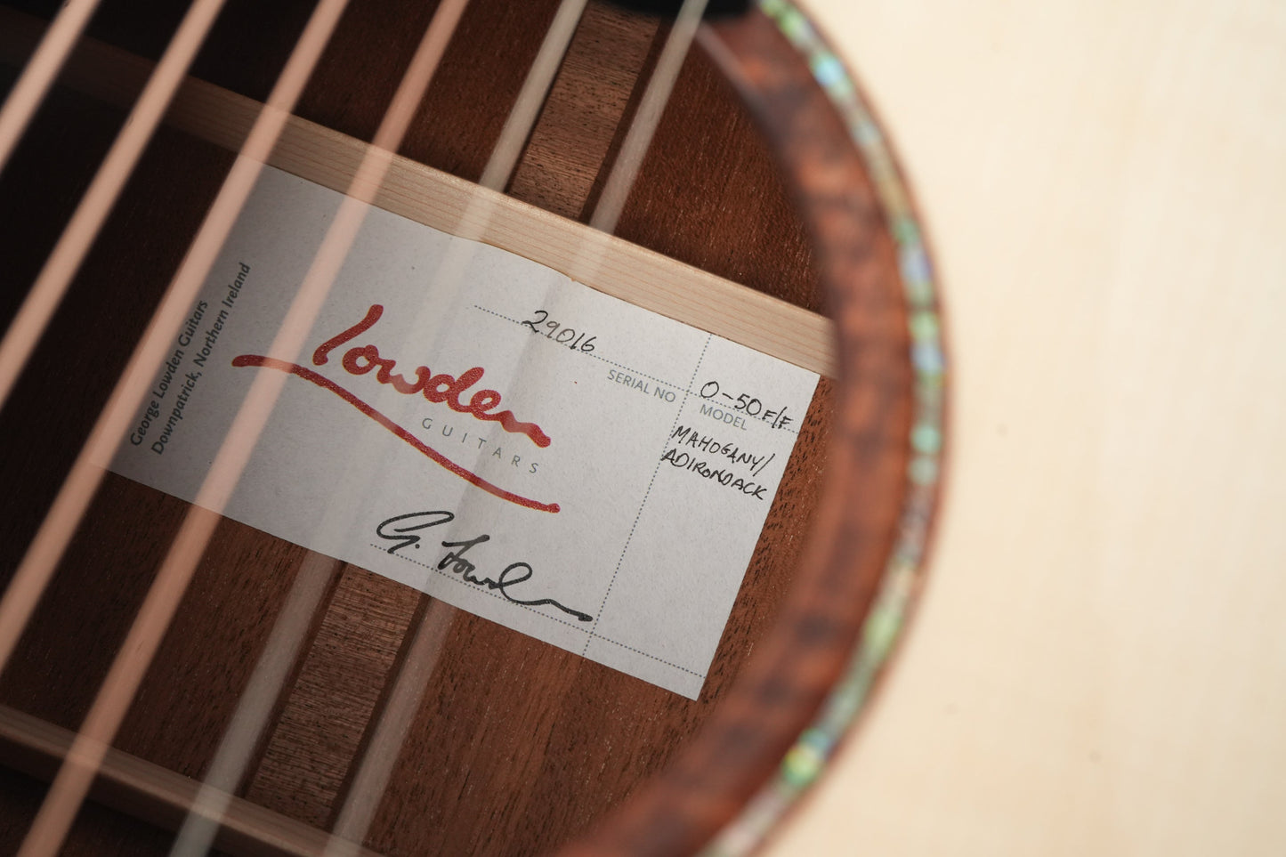Lowden O50C Fan Fret Mahogany Adirondack