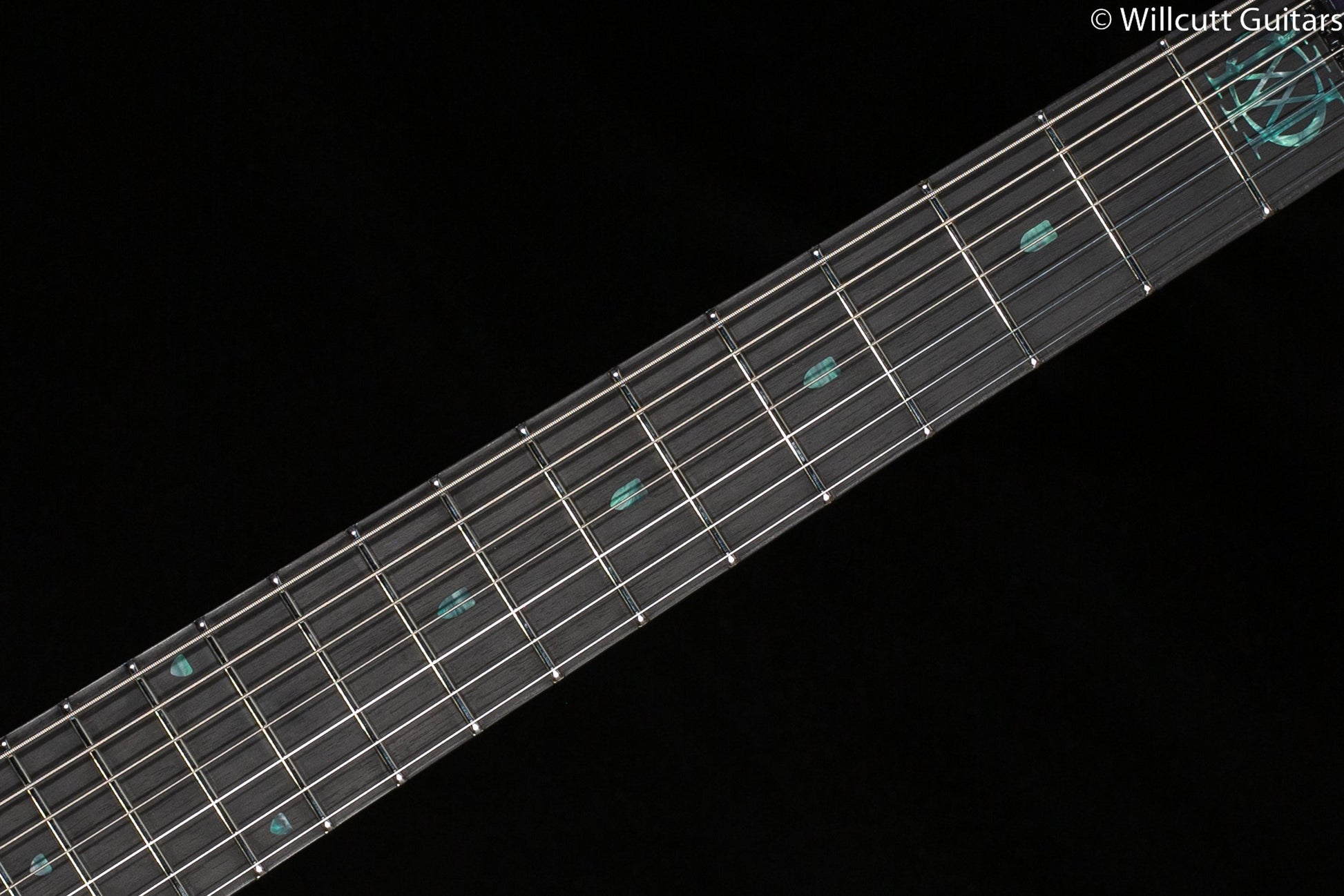Ernie Ball Music Man Majesty 7 Crystal Amethyst (751)