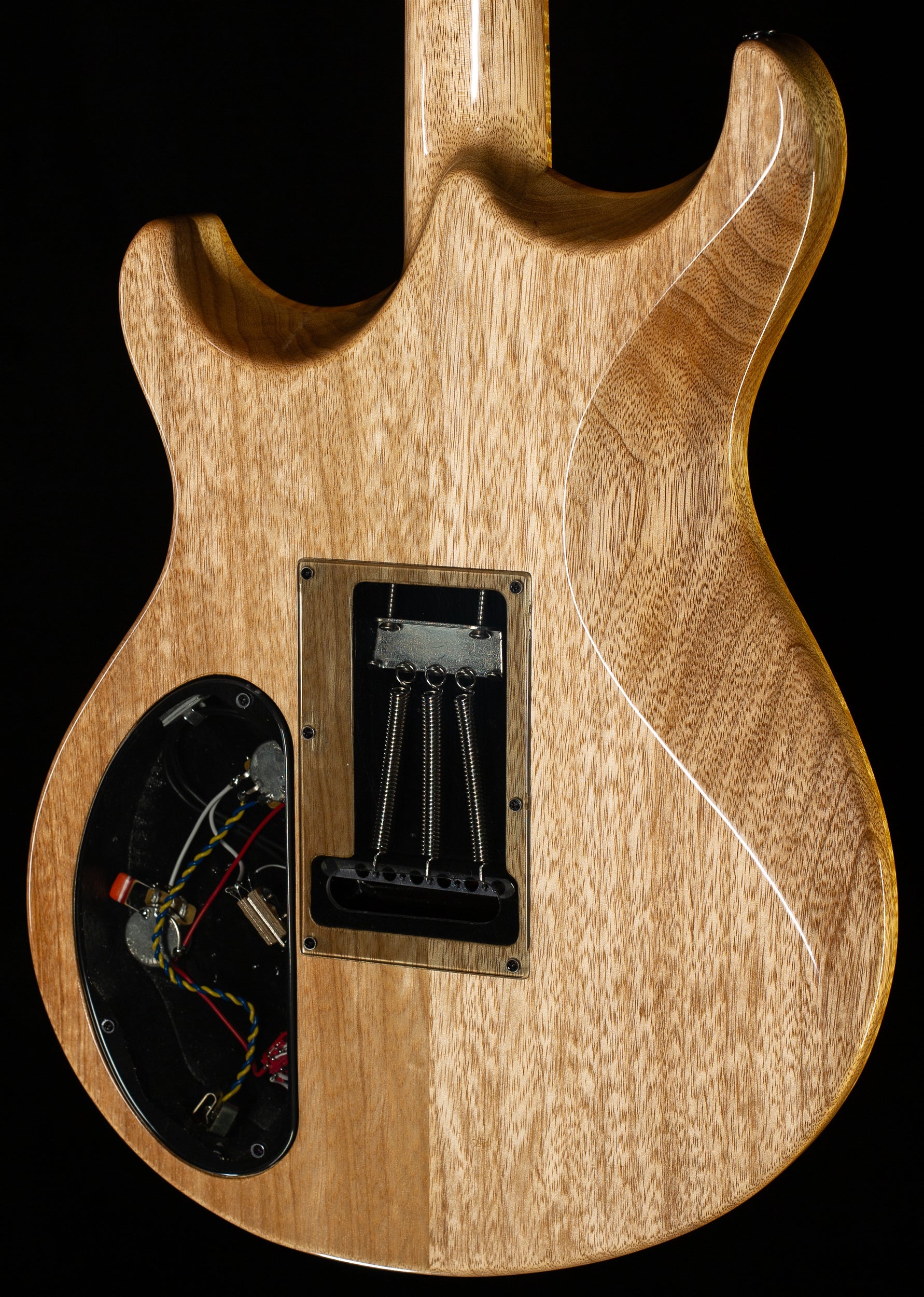 Artinger Sidewinder Movingui/Korina (K24)