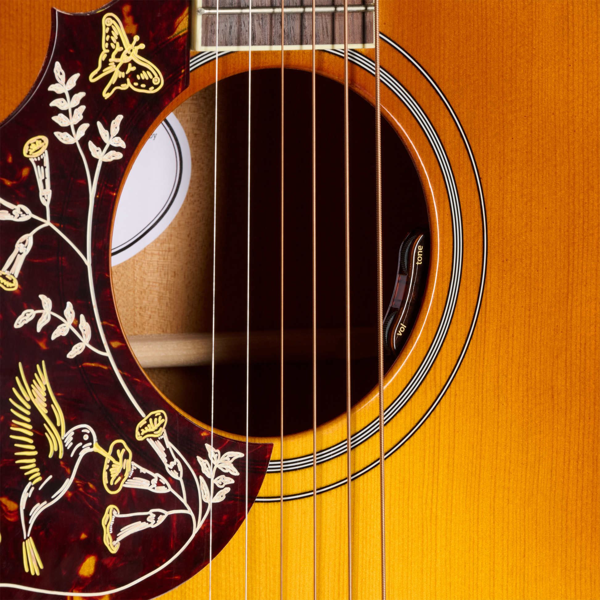 Gibson Hummingbird Standard EC, Left-Handed, Heritage Cherry Sunburst