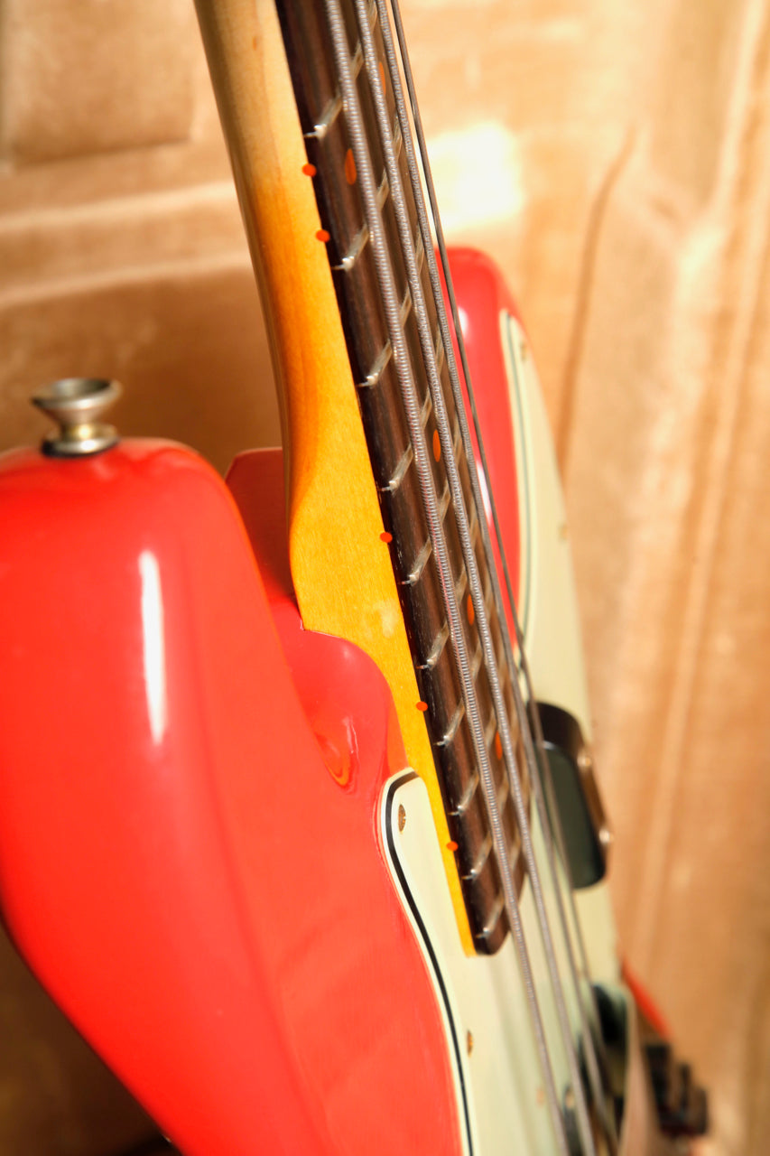 Fender Custom Shop LTD '64 Jazz Bass Journeyman Aged Fiesta Red Pre-Owned