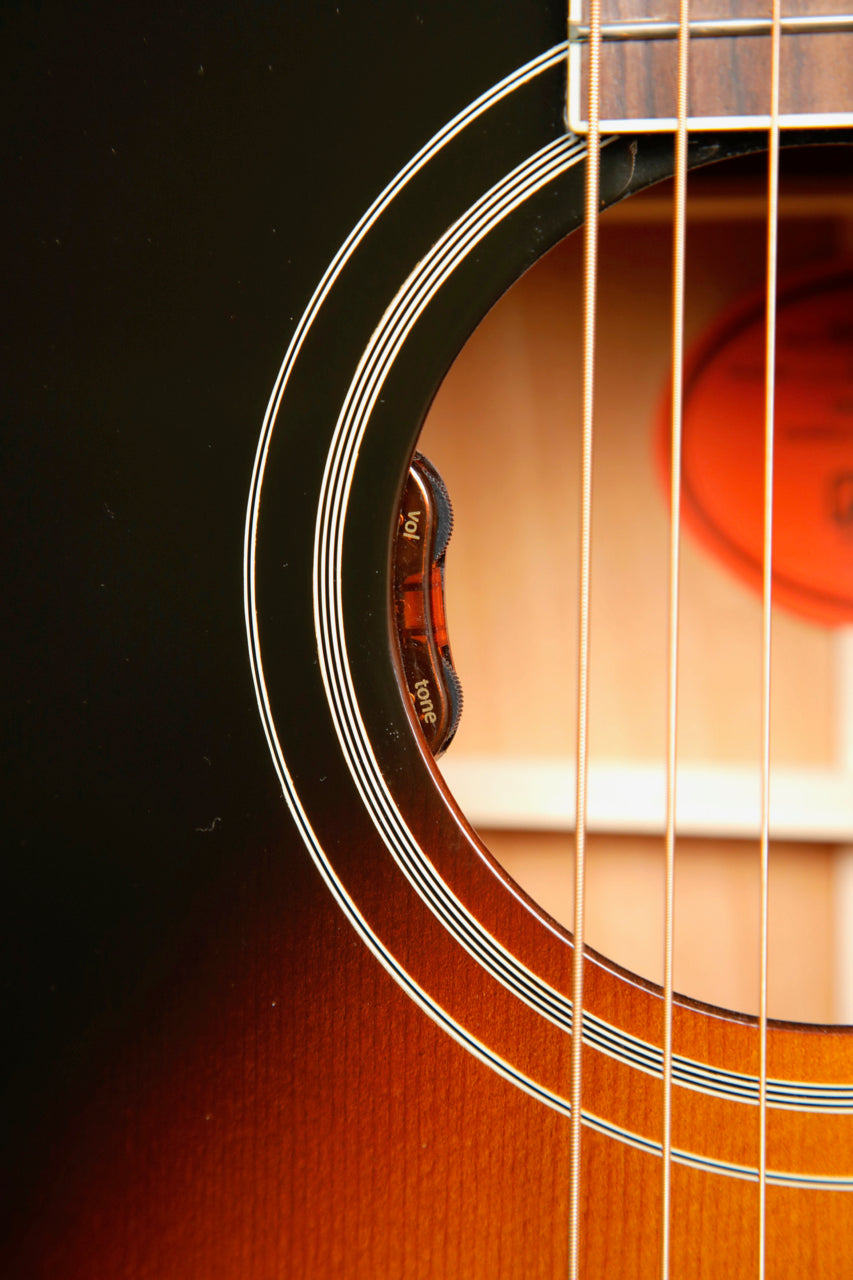 Gibson Southern Jumbo Original Vintage Sunburst Acoustic-Electric Guitar
