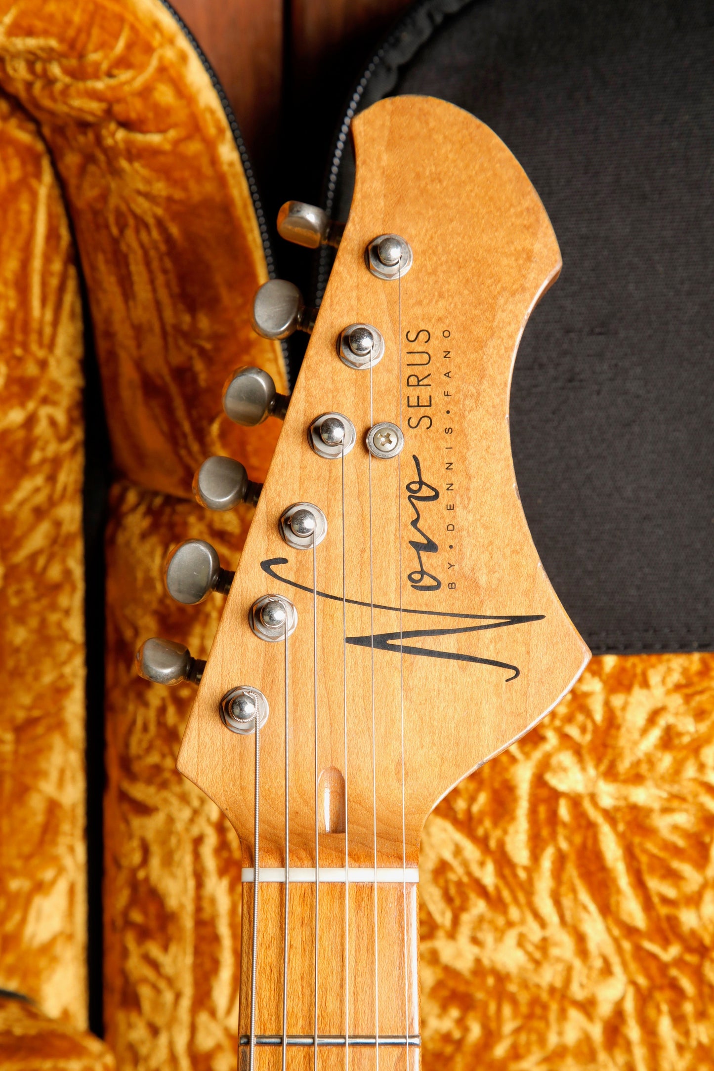 Novo Serus T Dealer Limited Butterscotch Blonde Electric Guitar