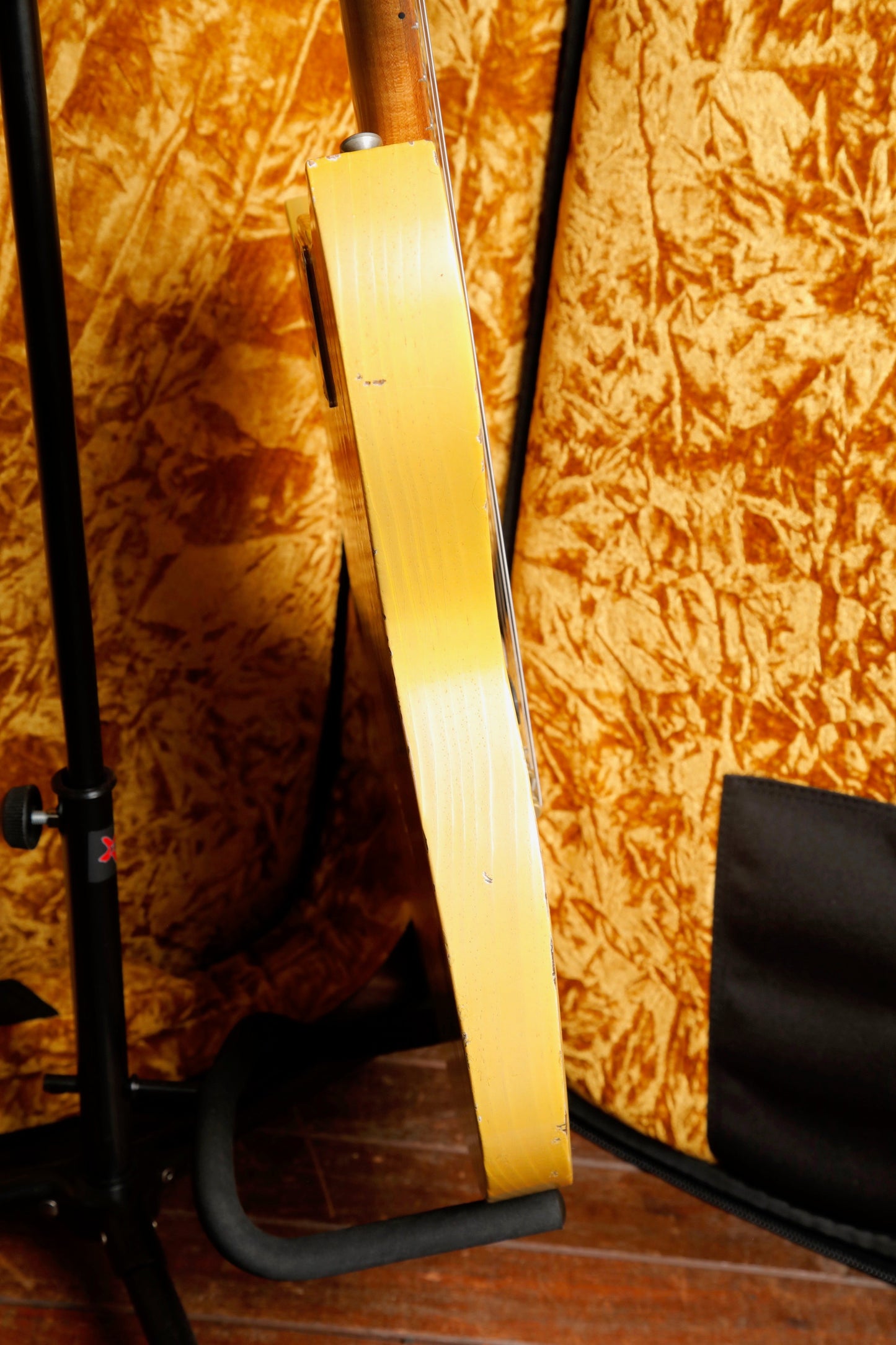 Novo Serus T Dealer Limited Butterscotch Blonde Electric Guitar