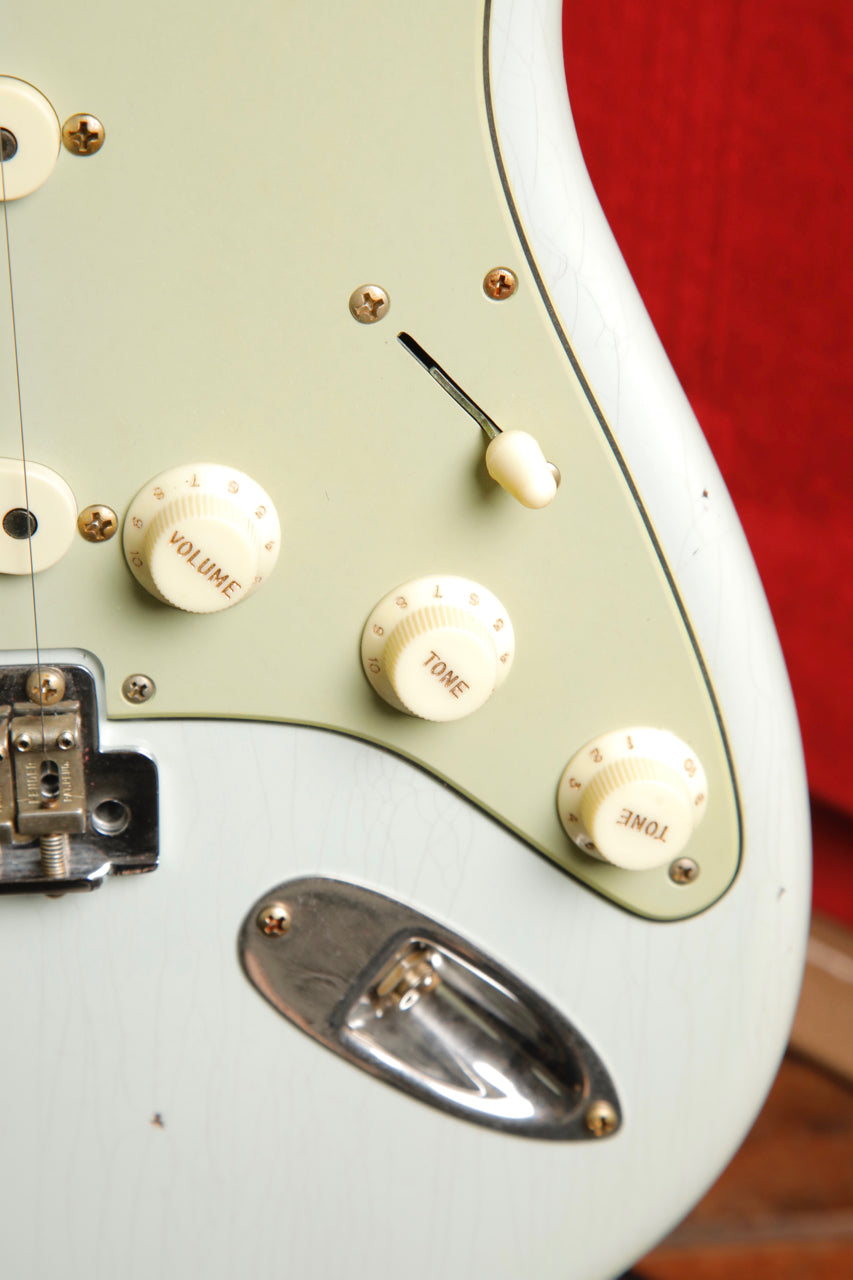 Fender Custom Shop 1959 Stratocaster Journeyman Relic Super Faded Aged Sonic Blue