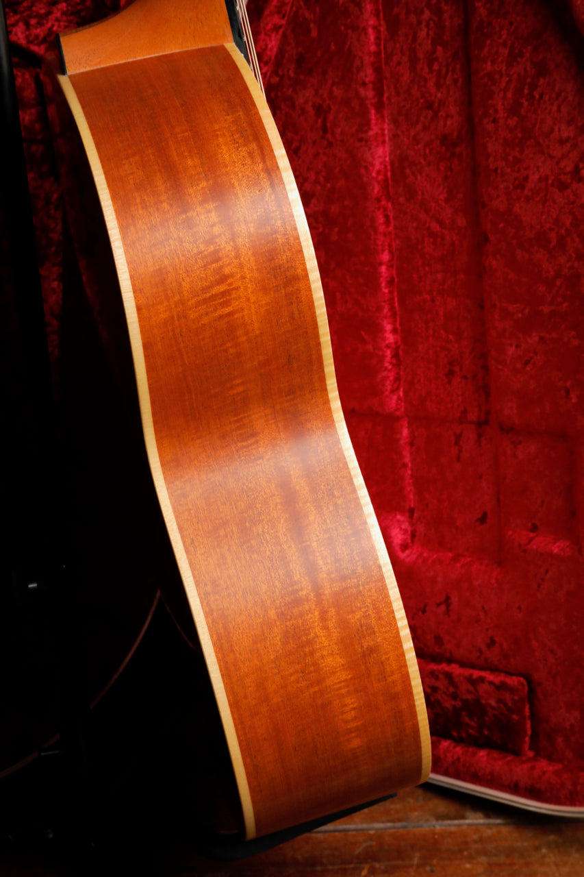 Lowden F-35 Alpine Spruce/Honduran Mahogany Acoustic Guitar Pre-Owned