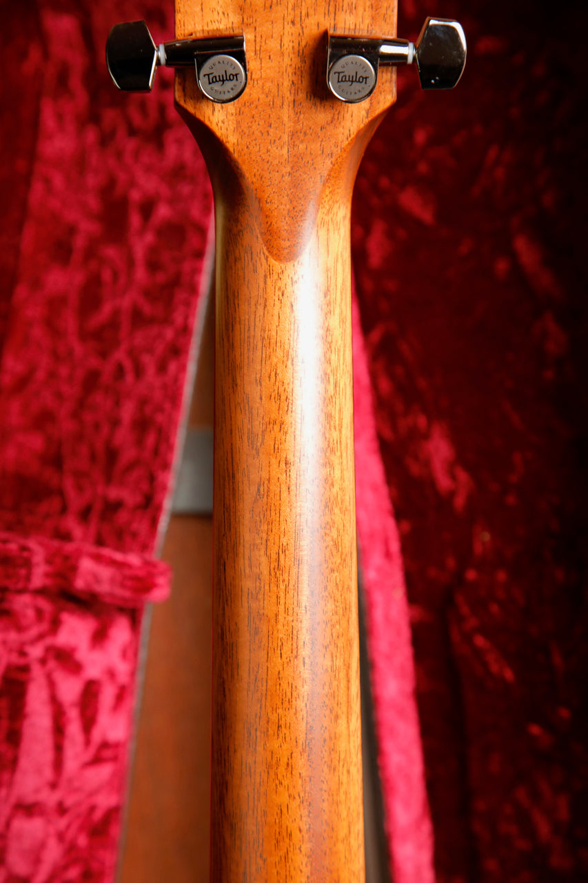 Taylor 814ce Grand Auditorium Acoustic-Electric Guitar