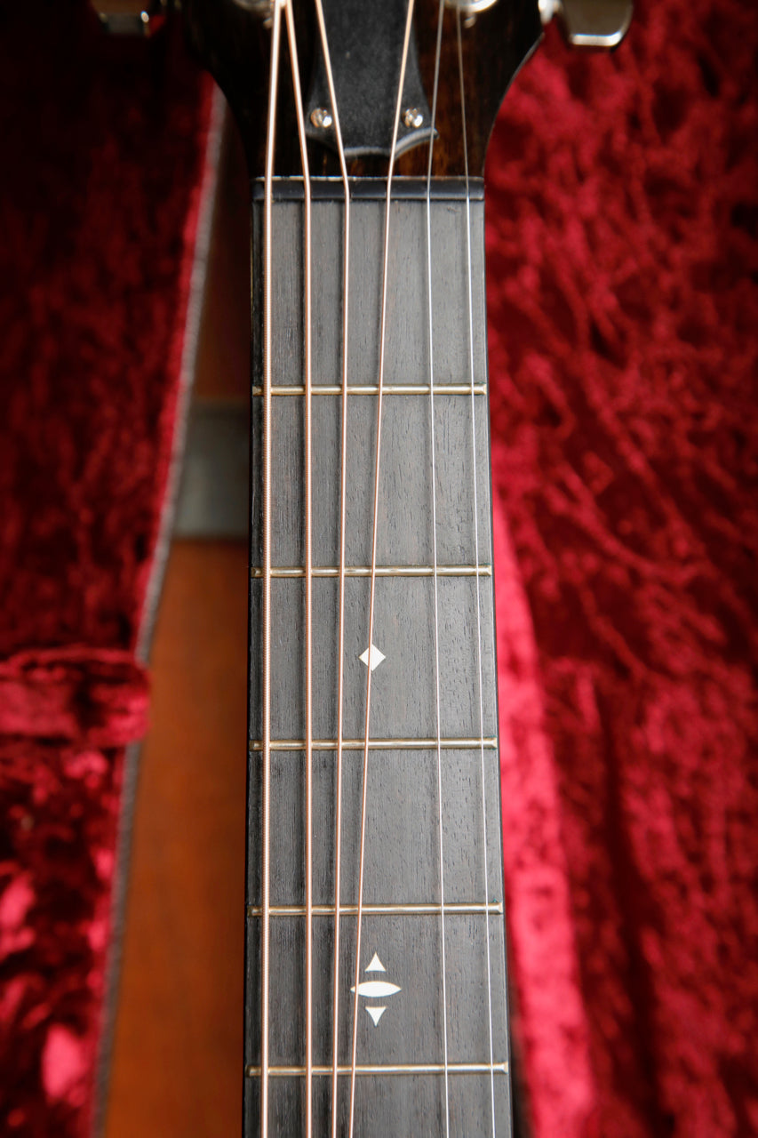 Taylor 524ce Grand Auditorium Acoustic-Electric Guitar 2019 Pre-Owned