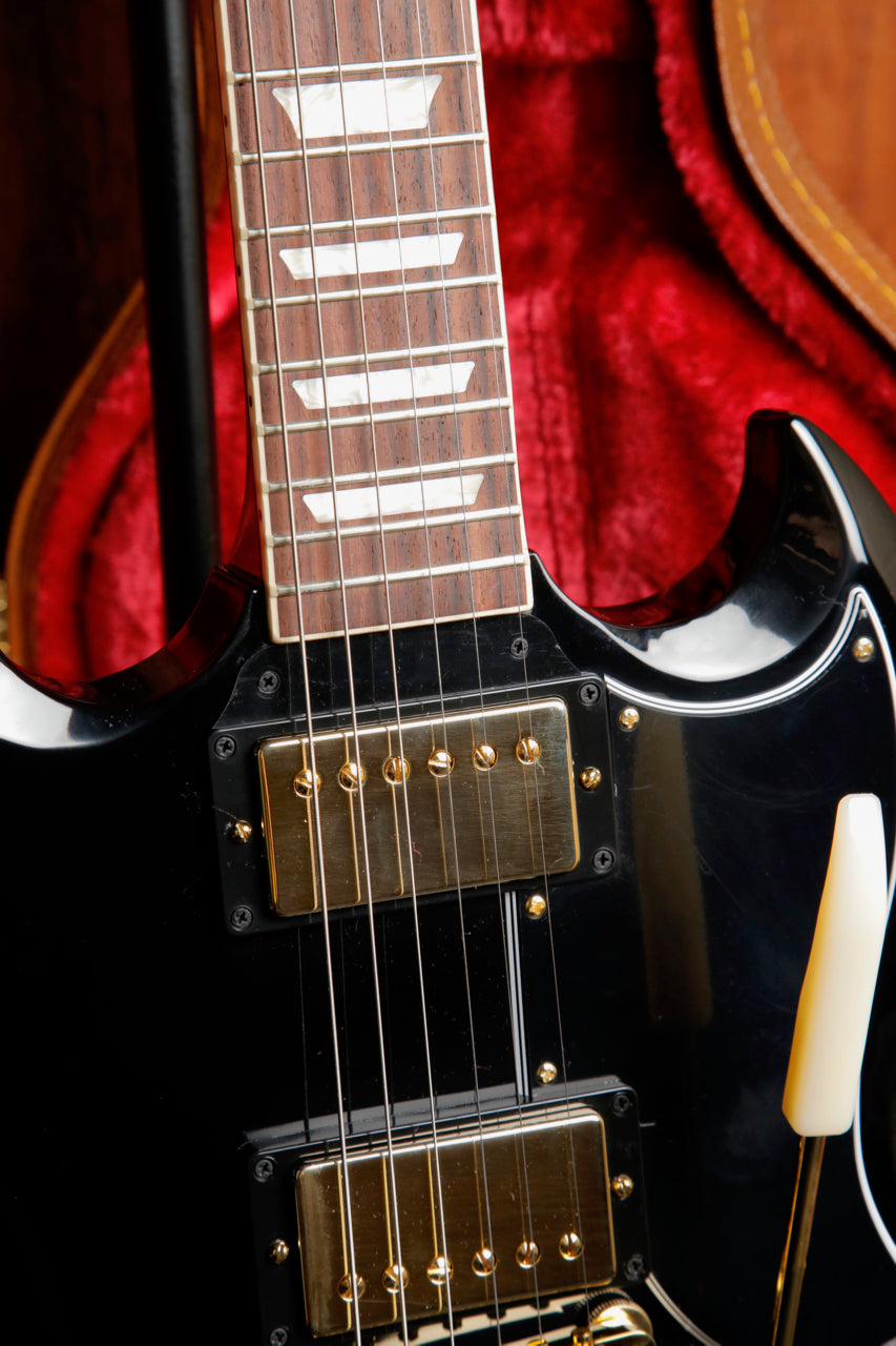 Gibson SG Standard '61 Maestro Limited Edition Ebony w/Gold Hardware