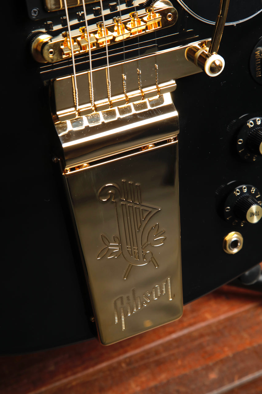 Gibson SG Standard '61 Maestro Limited Edition Ebony w/Gold Hardware