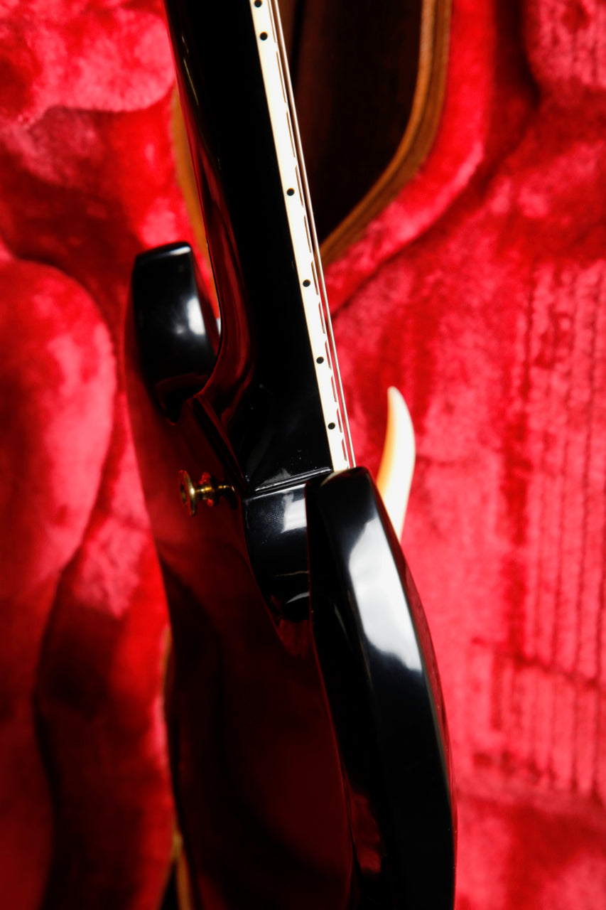 Gibson SG Standard '61 Maestro Limited Edition Ebony w/Gold Hardware