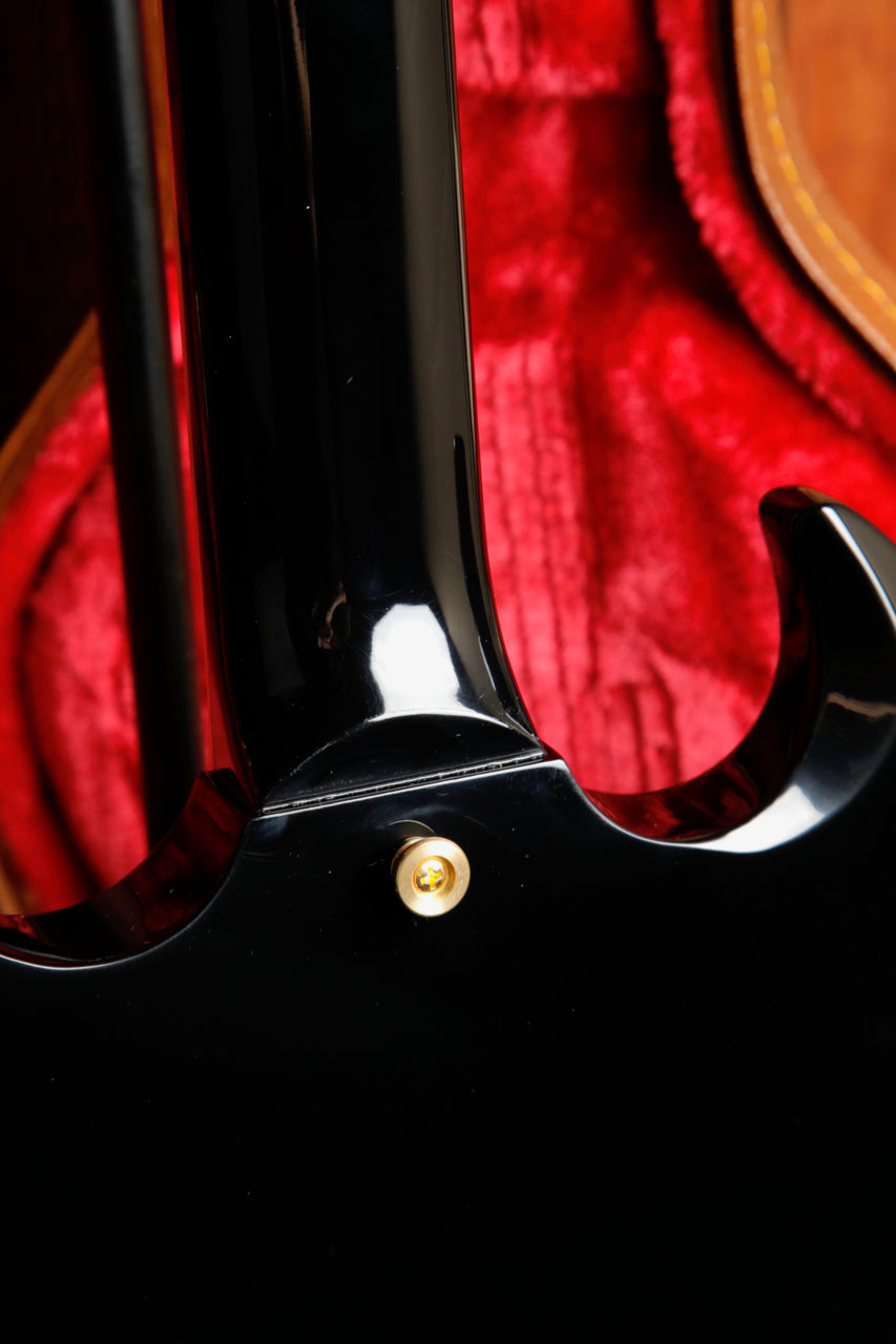Gibson SG Standard '61 Maestro Limited Edition Ebony w/Gold Hardware