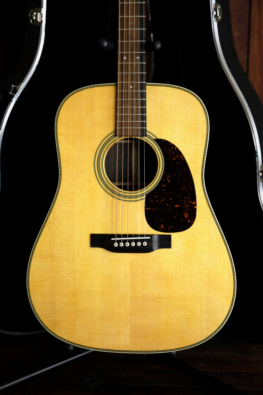 Martin HD-28 Standard Series Dreadnought Acoustic Guitar