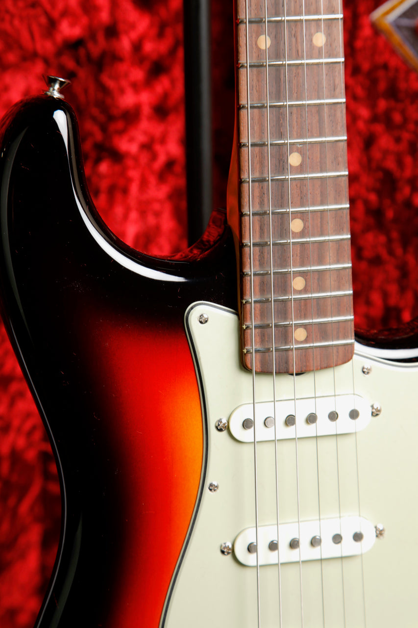 Fender Custom Shop 1960 Stratocaster NOS 3-Tone Sunburst