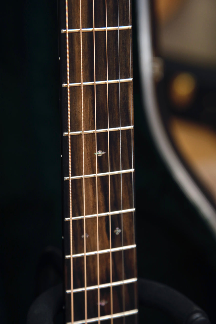 Martin OM-28 Orchestra Model Acoustic Guitar