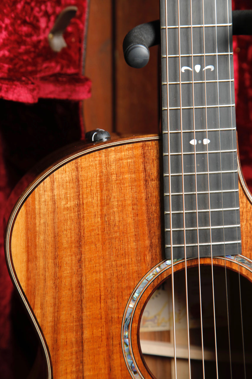 Taylor 724ce Hawaiian Koa Acoustic-Electric Guitar