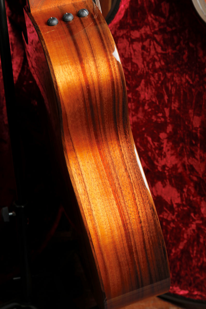 Taylor 724ce Hawaiian Koa Acoustic-Electric Guitar