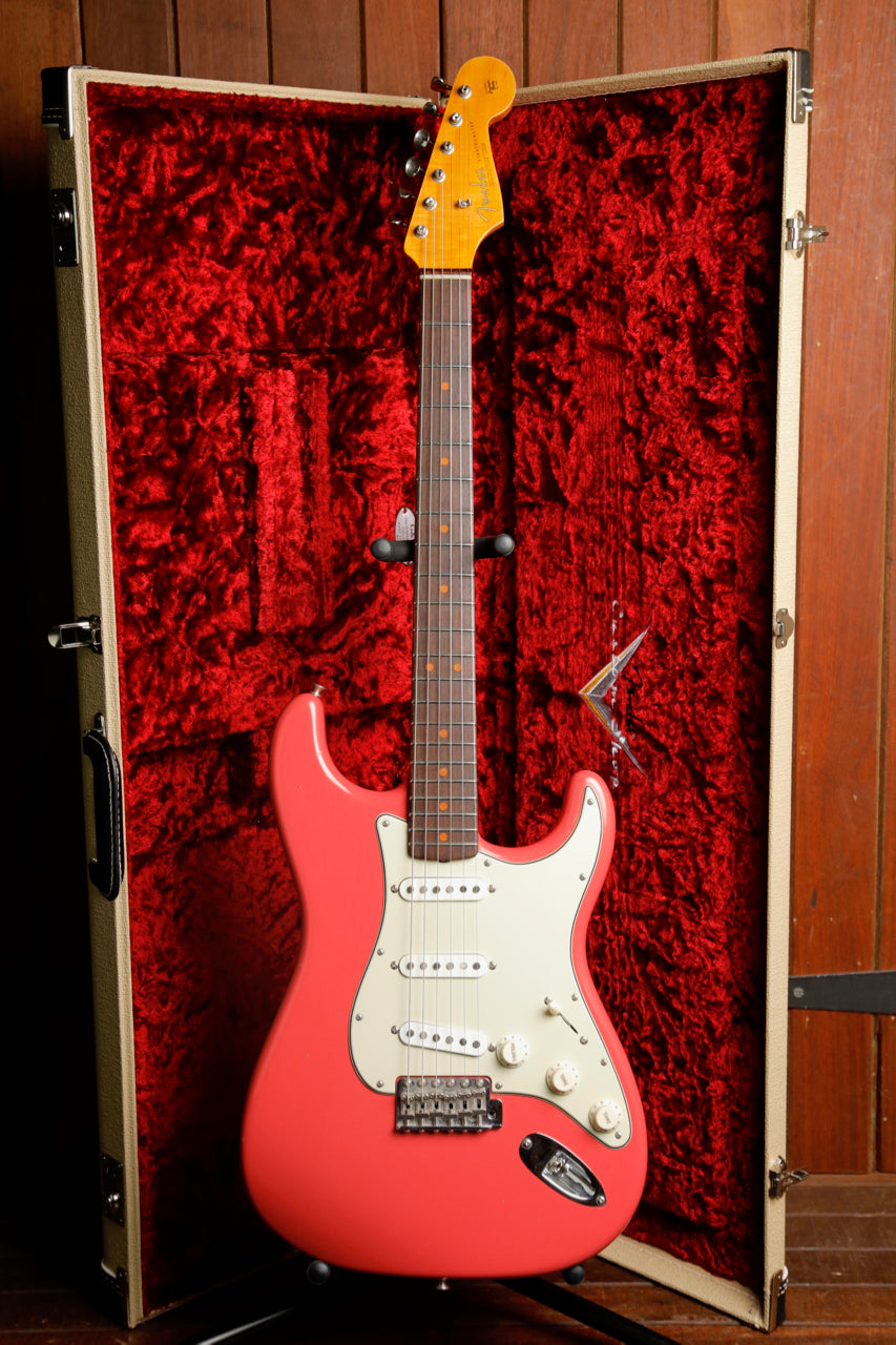 Fender Custom Shop 1964 Stratocaster Journeyman Aged Fiesta Red Electric Guitar Pre-Owned