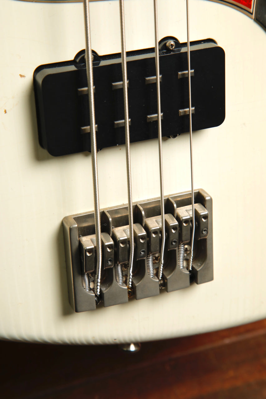 Novo Ivorus Olympic White Bass Guitar