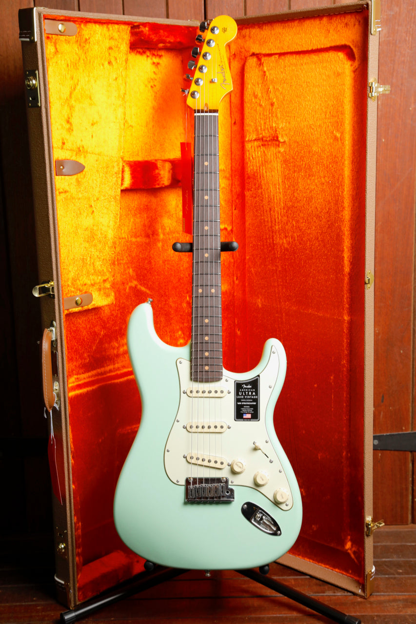 Fender American Ultra Luxe Vintage '60s Stratocaster Surf Green