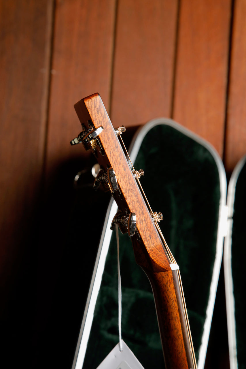 Martin OM-28E Standard Series Acoustic-Electric Guitar