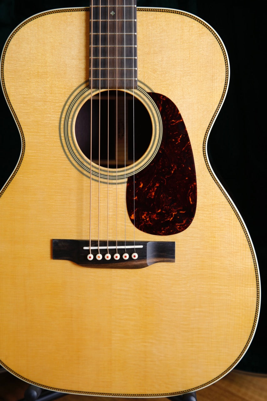 Martin 00-28 Standard Series Acoustic Guitar